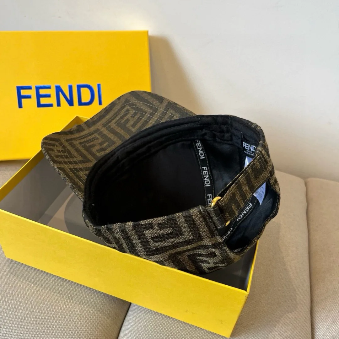 Головные Уборы Fendi 9679837