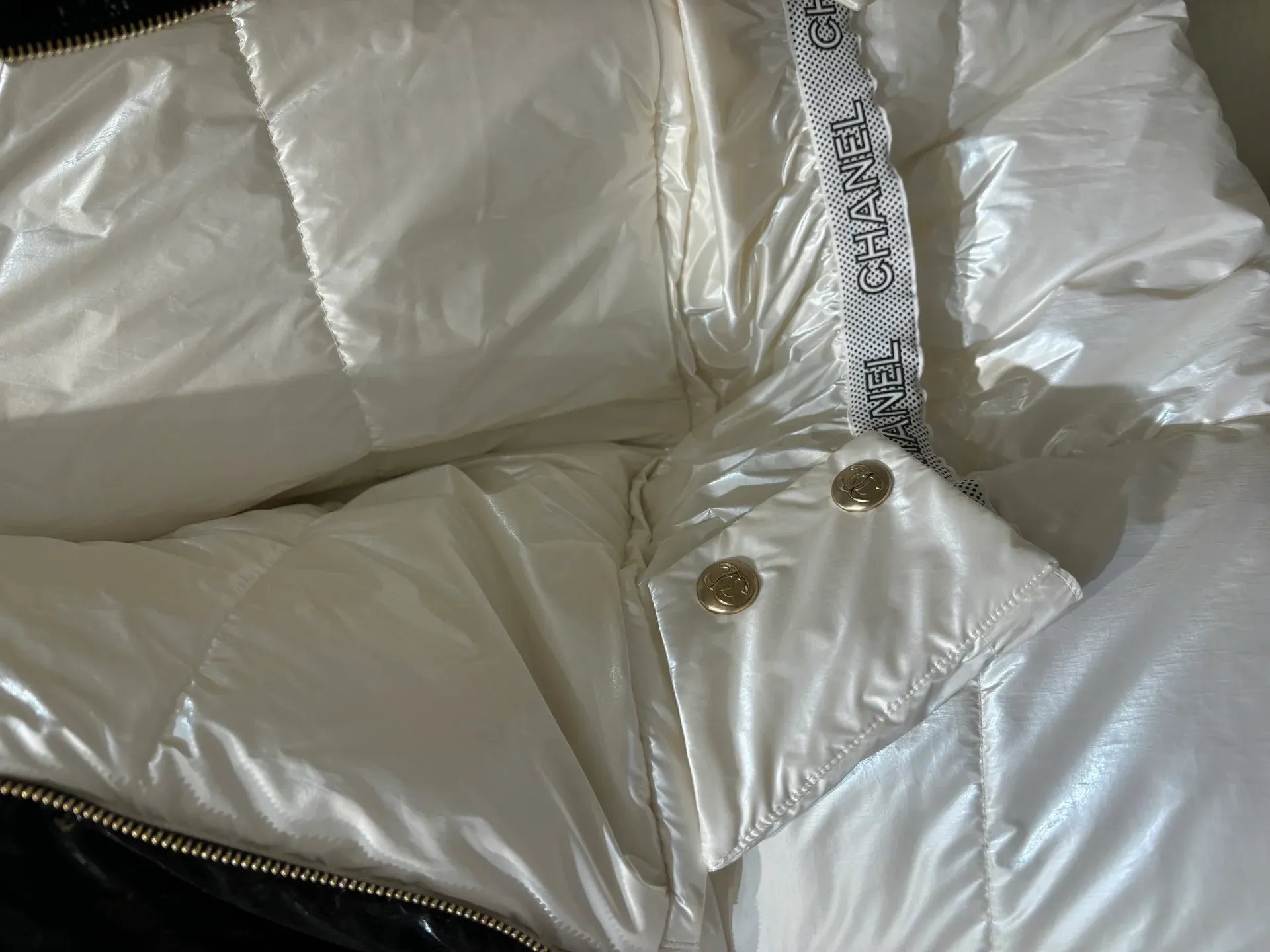 Куртки И Пуховики Женские Chanel 400255