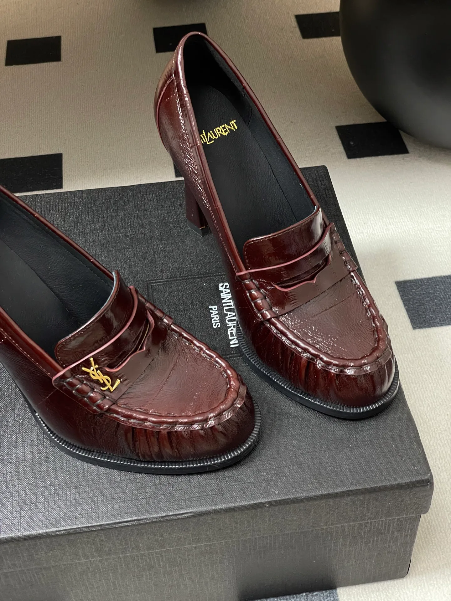 Туфли Женские Saint Laurent 725639