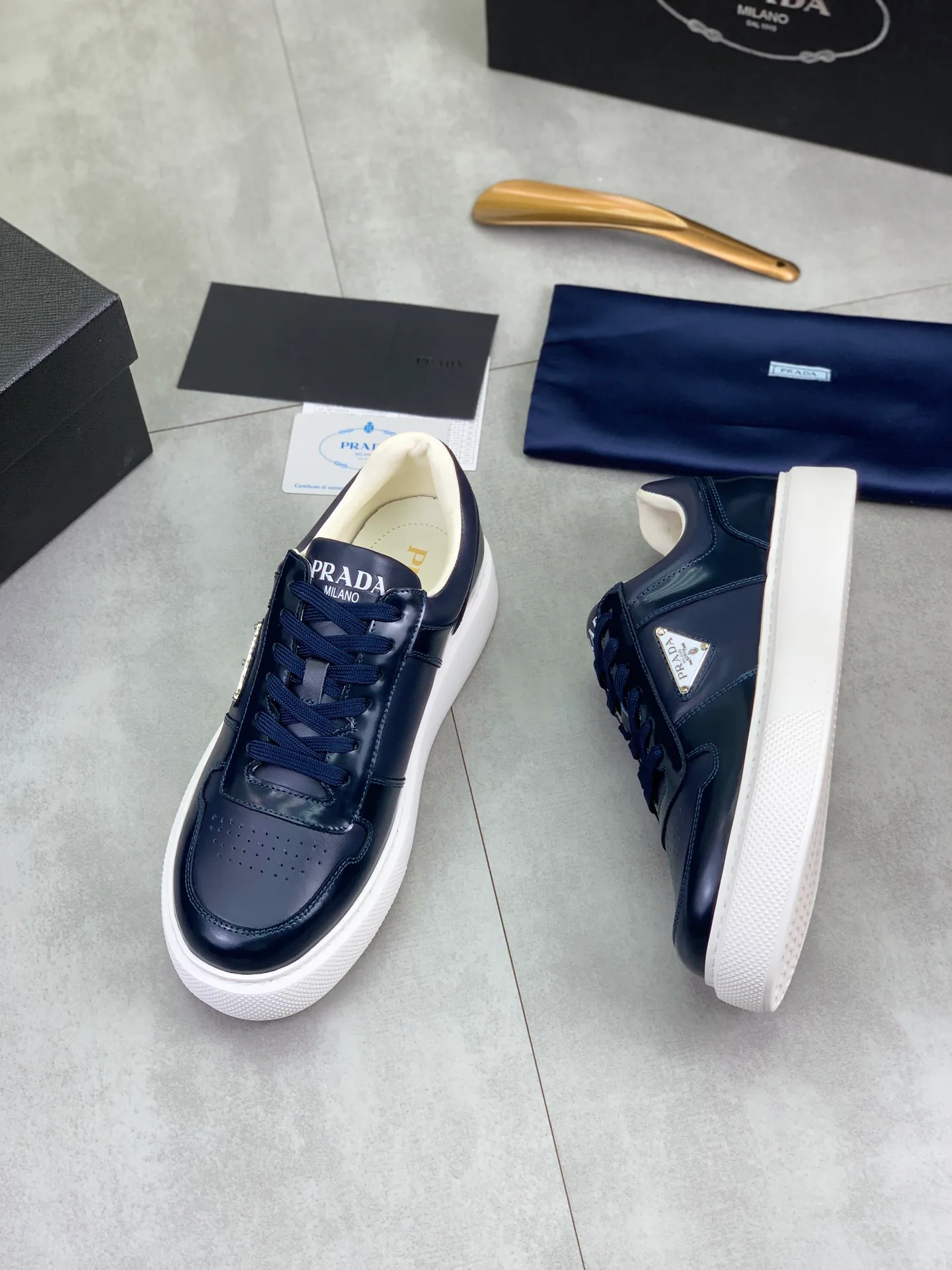 Кроссовки Мужские Prada 13428273