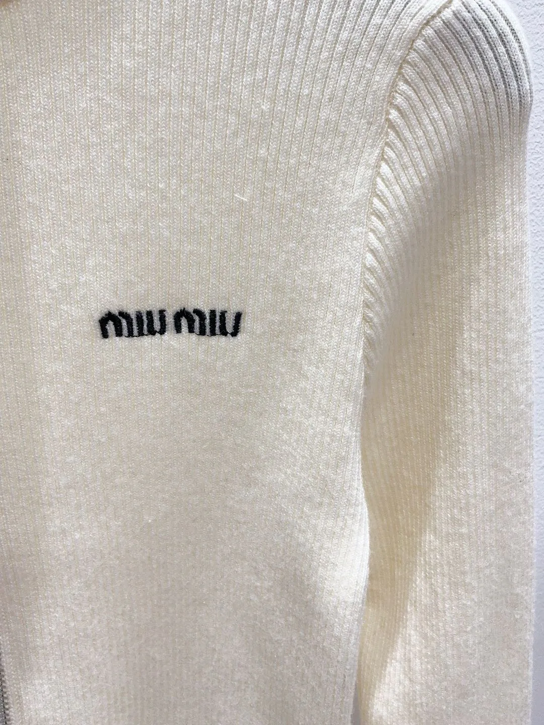 Джемперы И Свитеры Женские Miu Miu 18029070