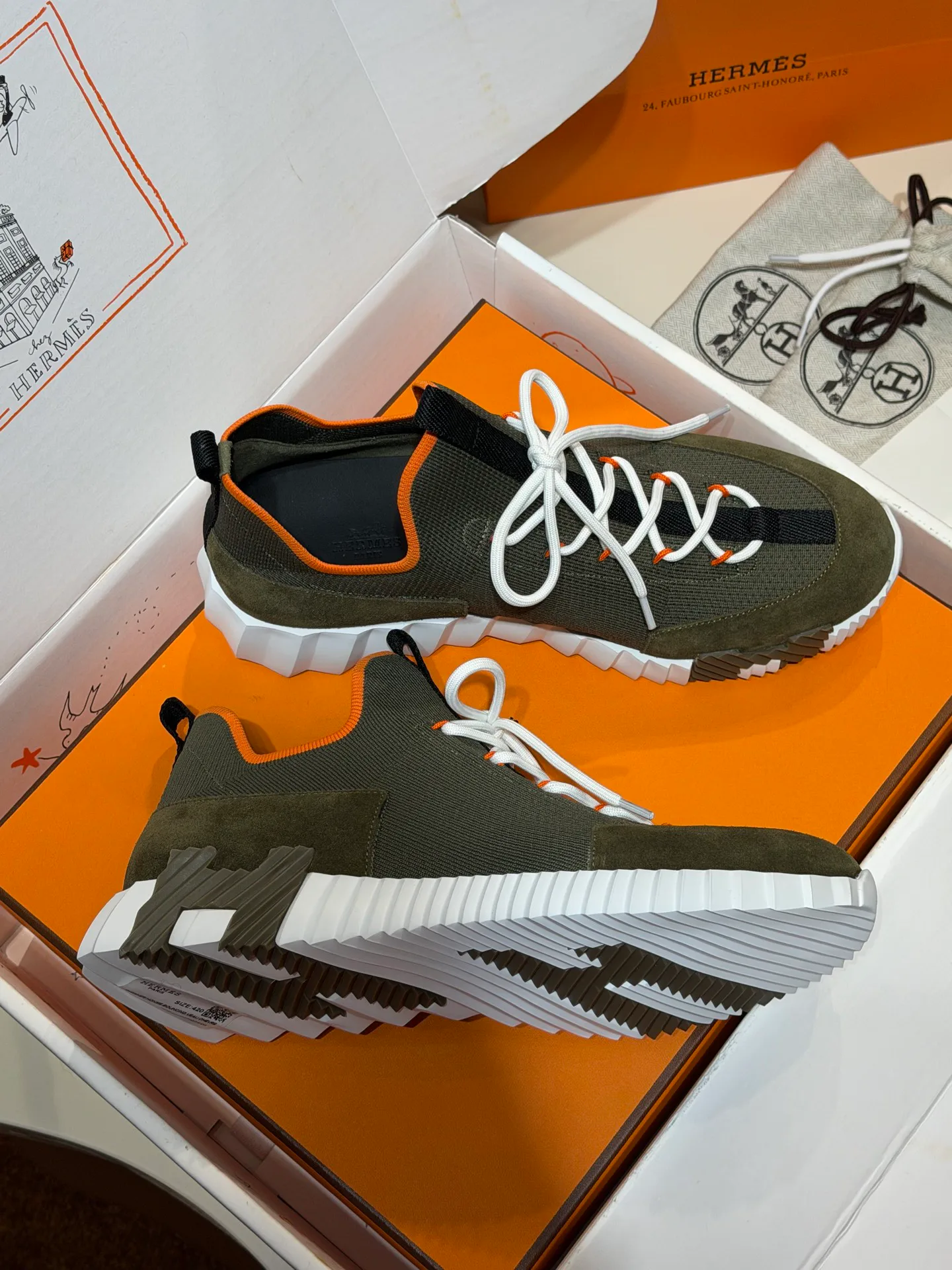 Кроссовки Женские Hermes 554600