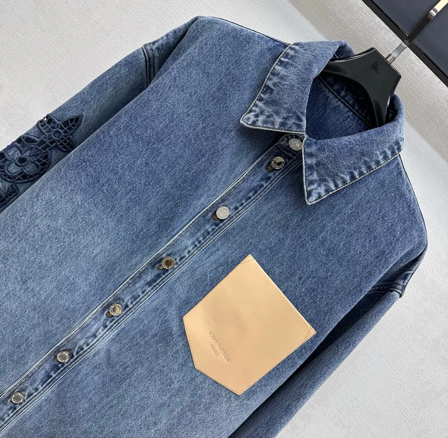 Рубашки Женские Louis Vuitton 11210205