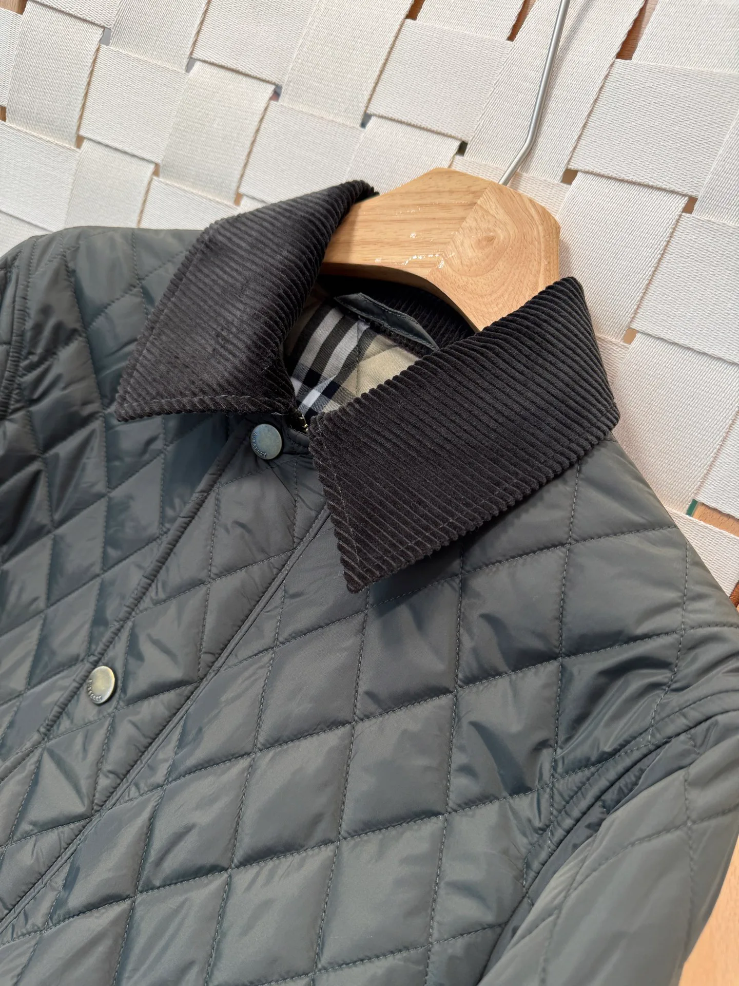 Куртки И Пуховики Женские Burberry 18171381