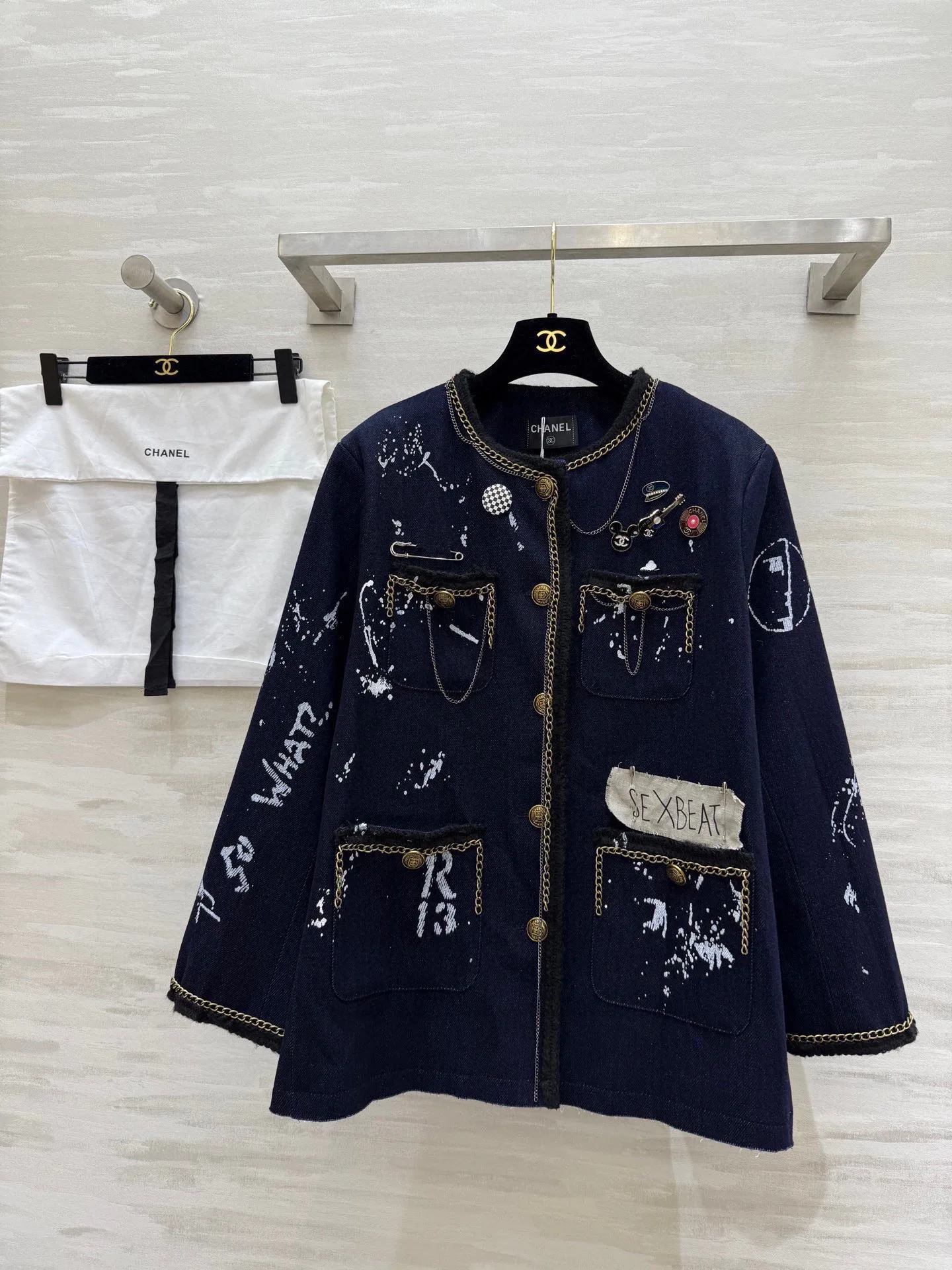 Куртки И Пуховики Женские Chanel 5709981