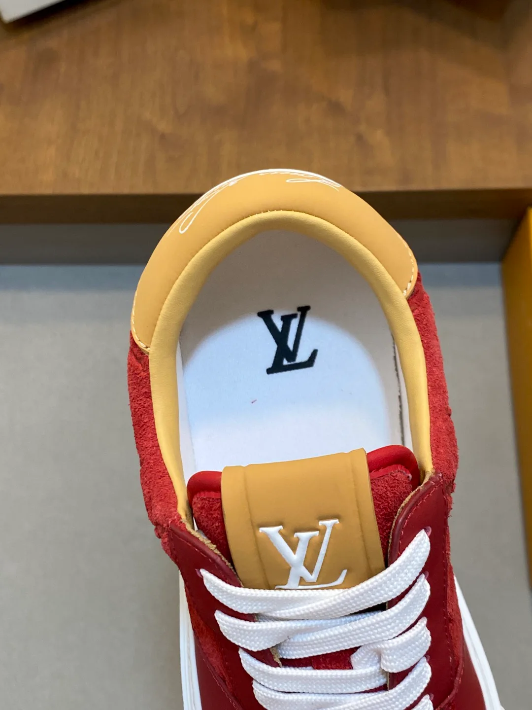 Кроссовки Мужские Louis Vuitton 19054357
