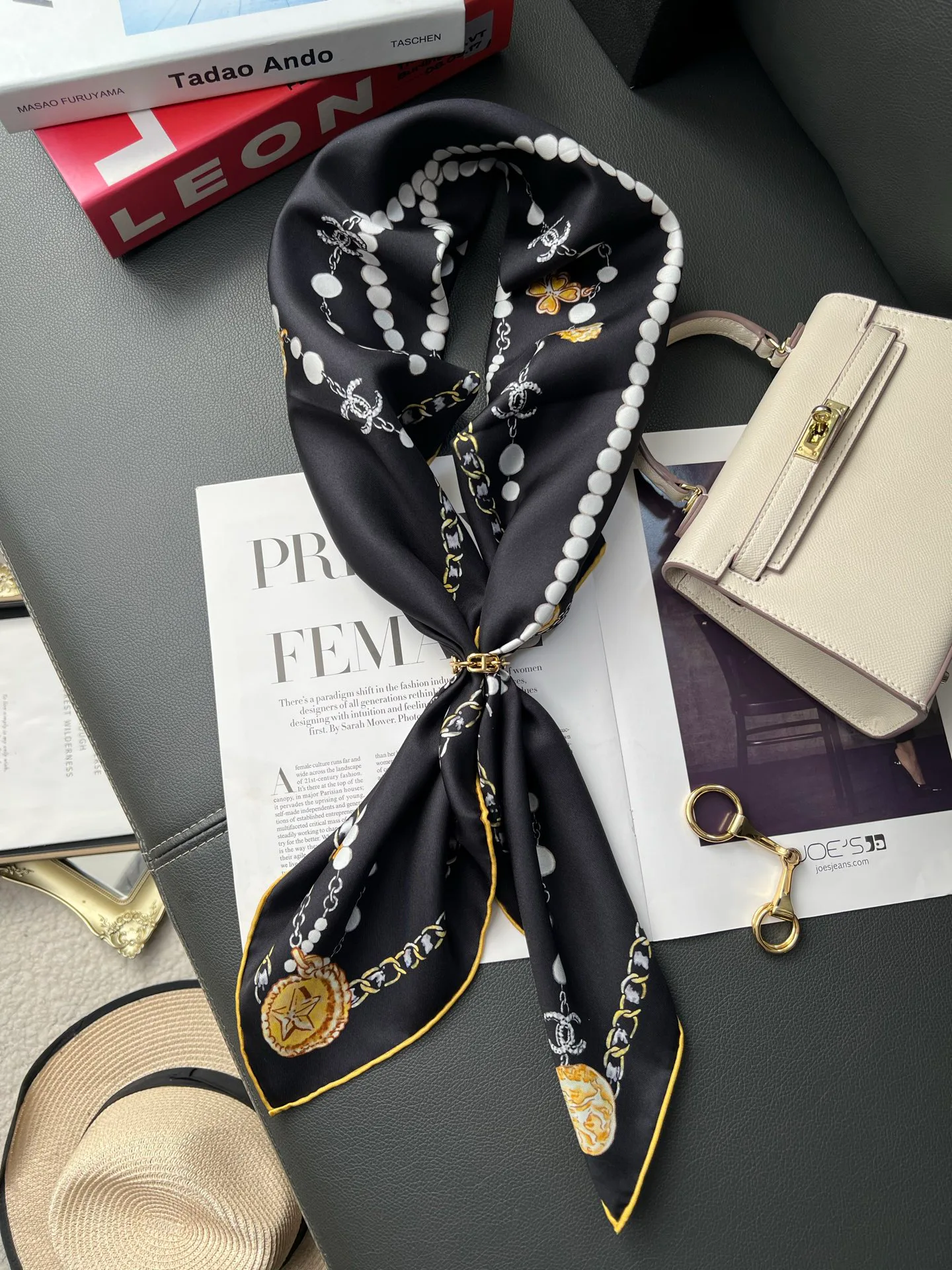 Платки Chanel 13416566