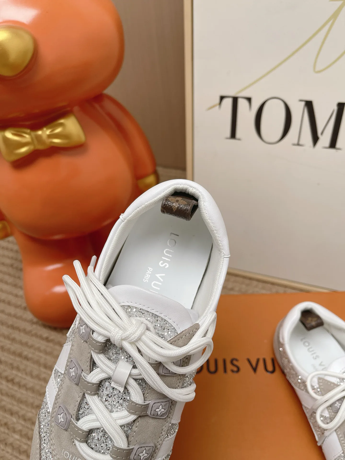 Кроссовки Женские Louis Vuitton 17571642