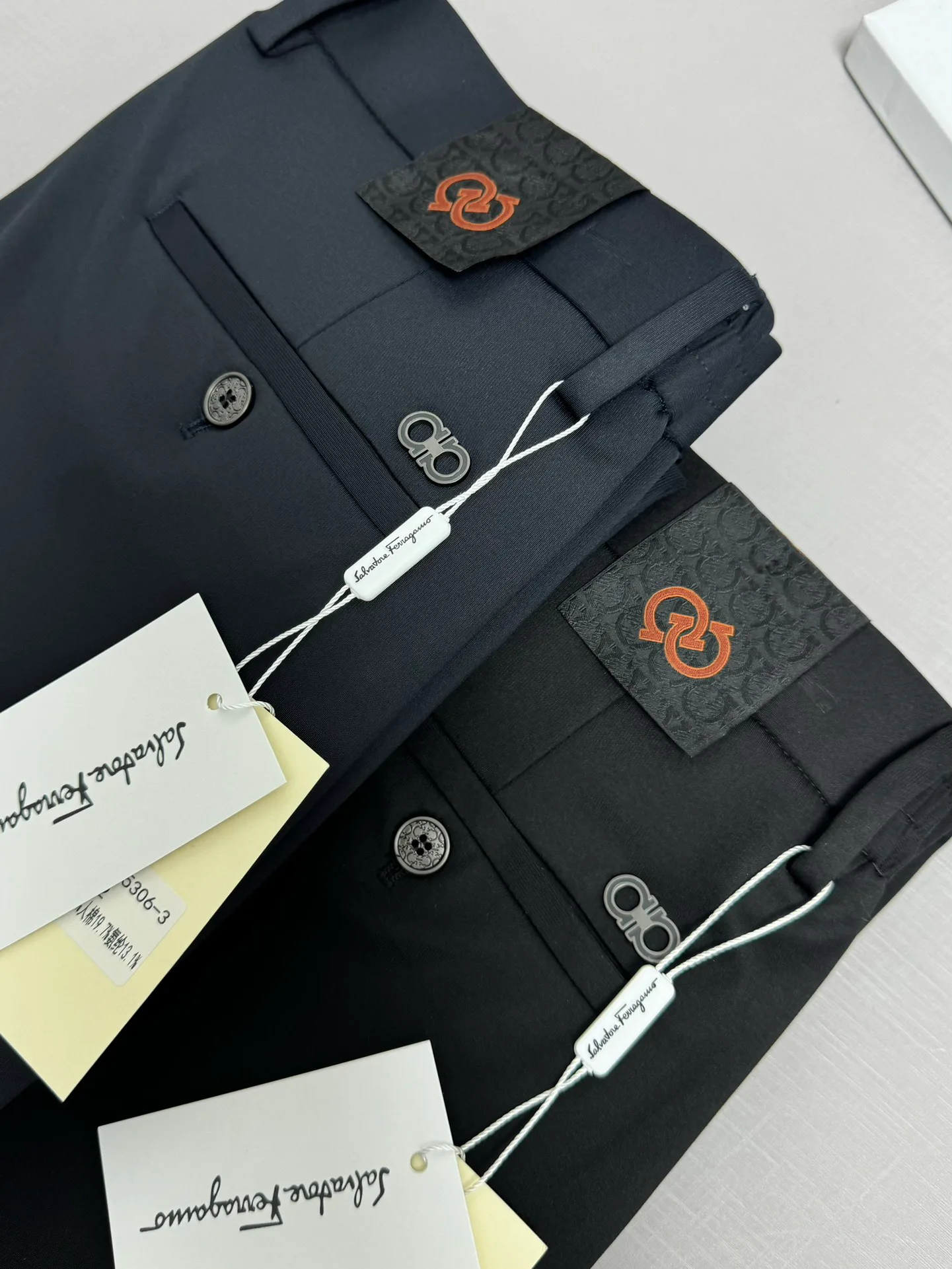 Брюки Женские Salvatore Ferragamo 11480531