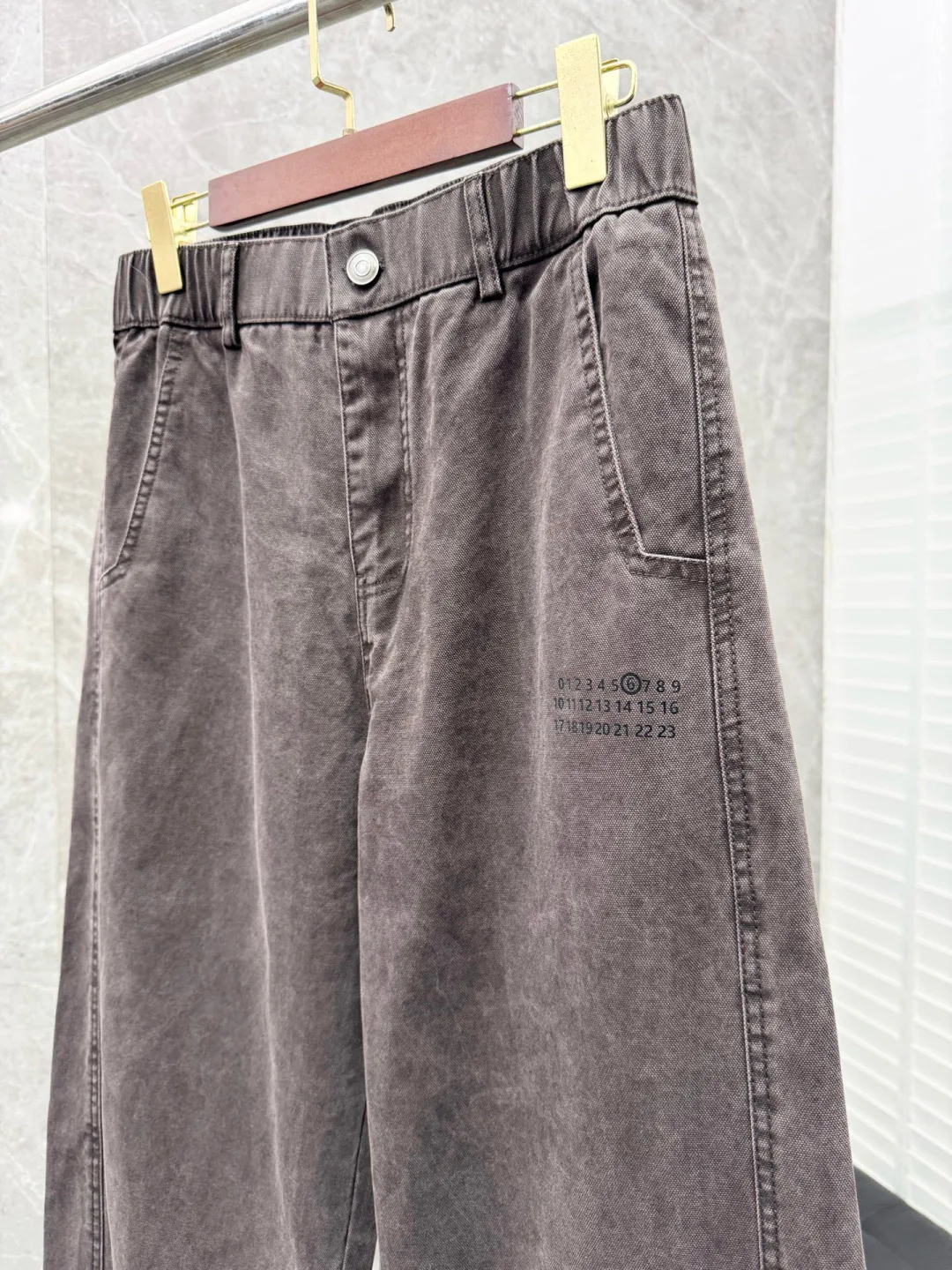 Брюки Мужские Maison Margiela 17942113