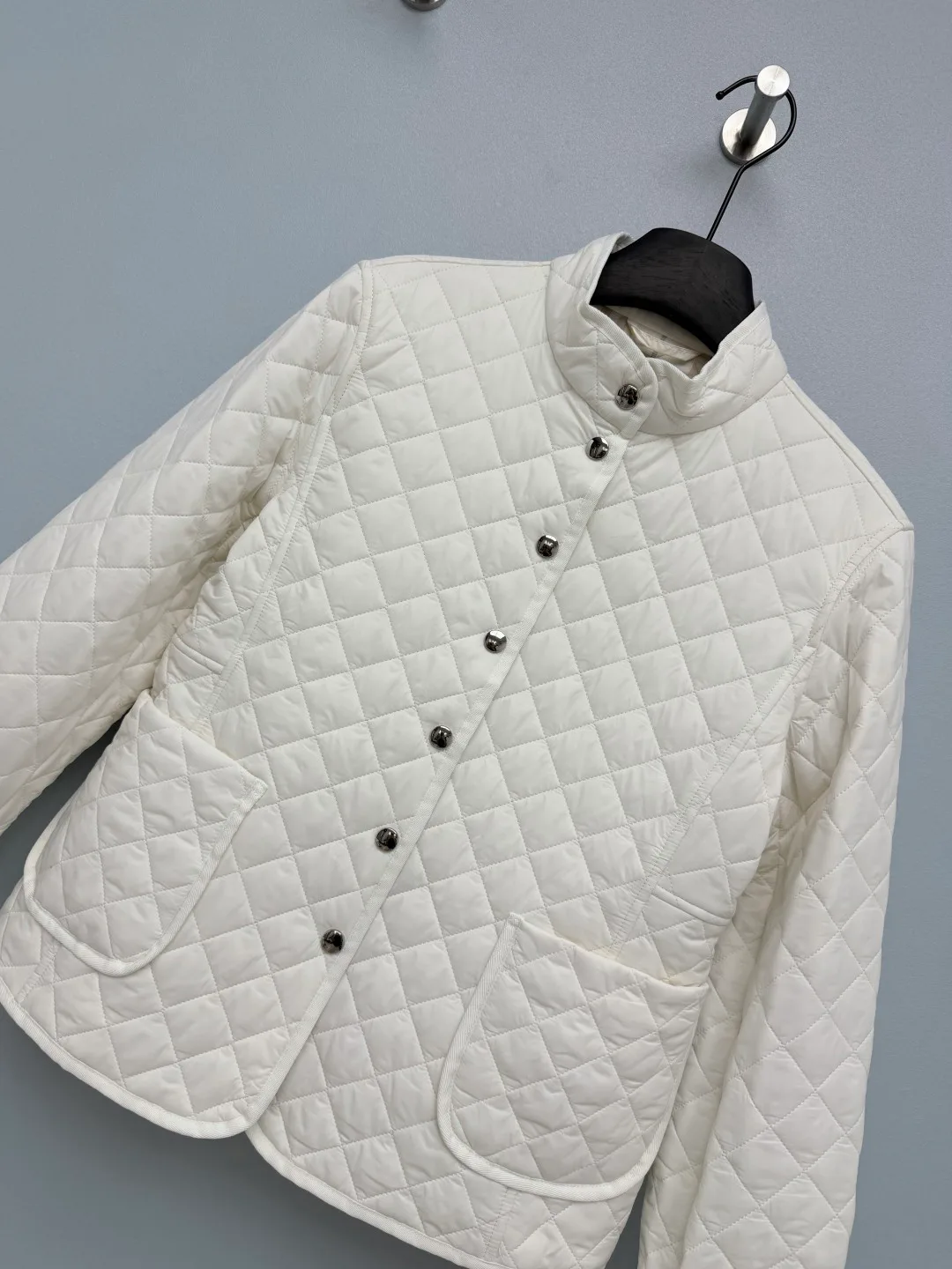 Куртки И Пуховики Женские Burberry 18512940