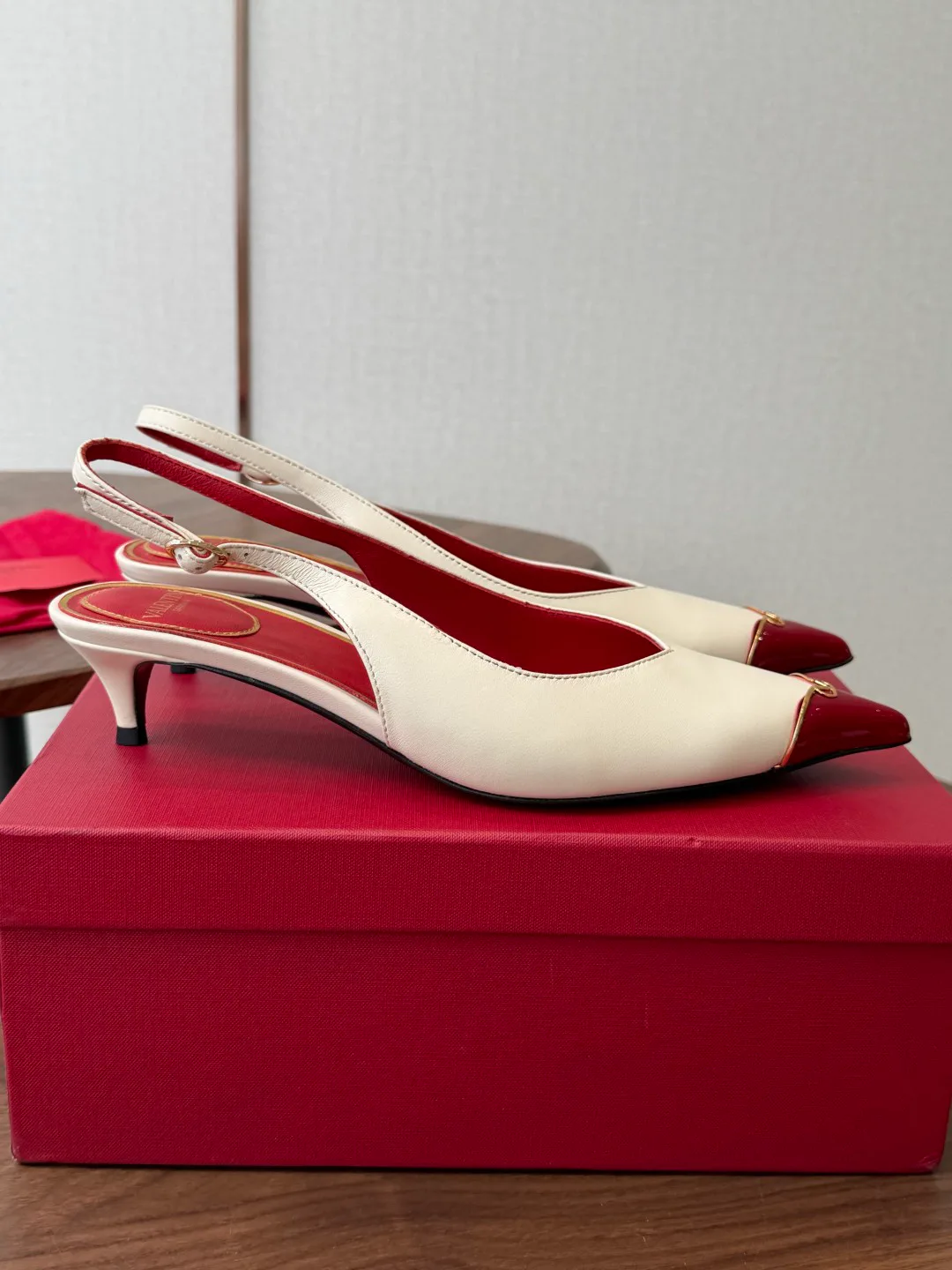 Босоножки Женские Valentino 17364704