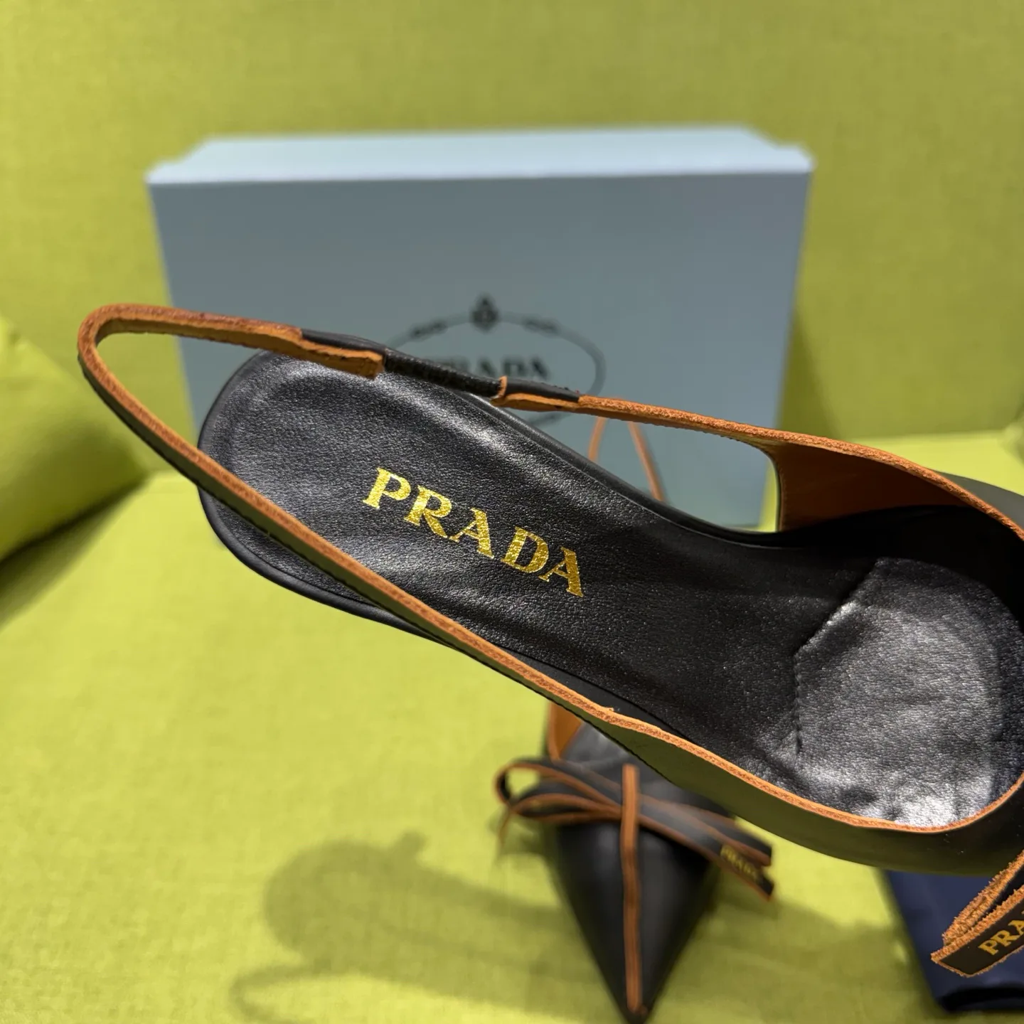 Туфли Женские Prada 18709013