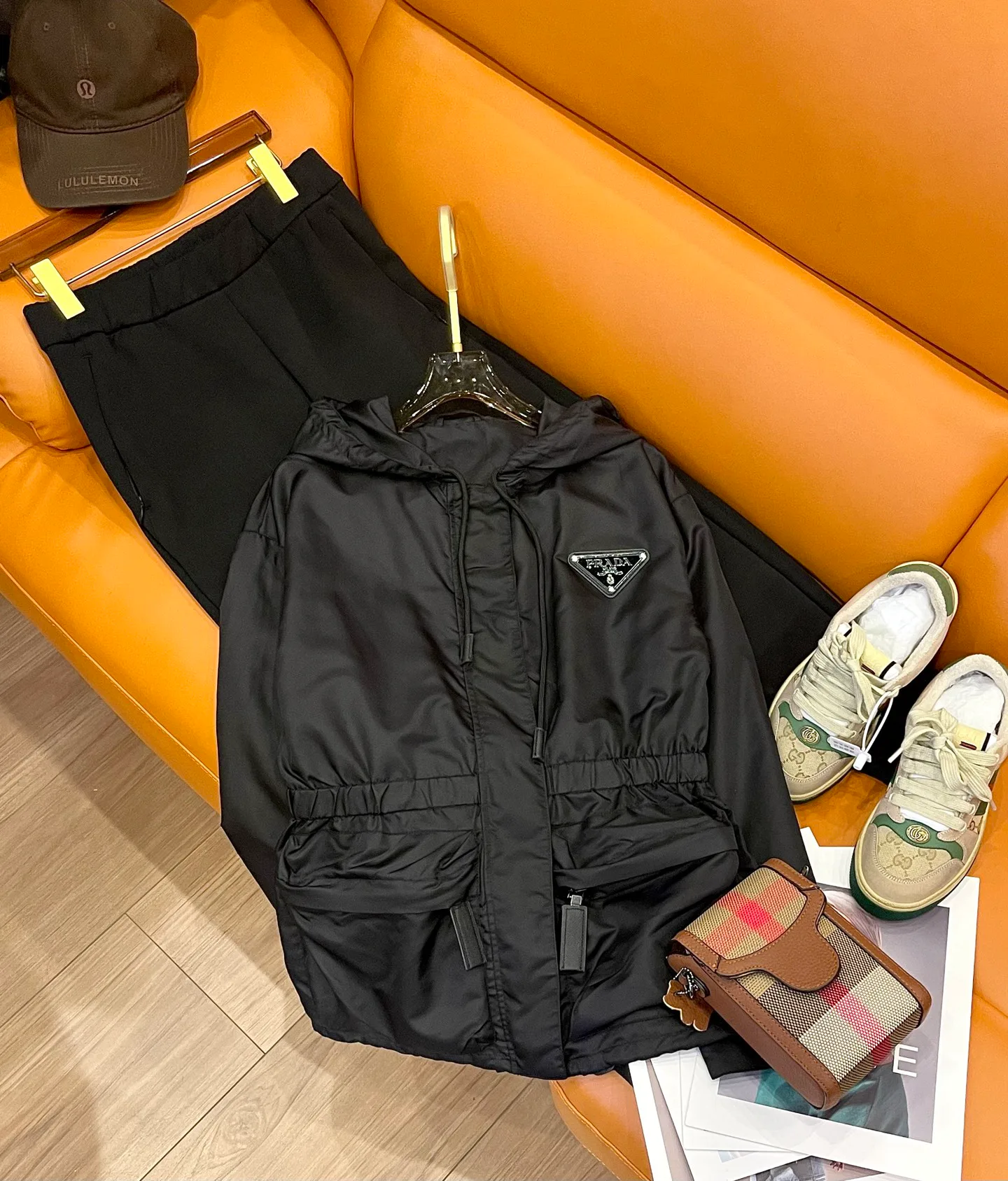 Пальто Женские Prada 11224961