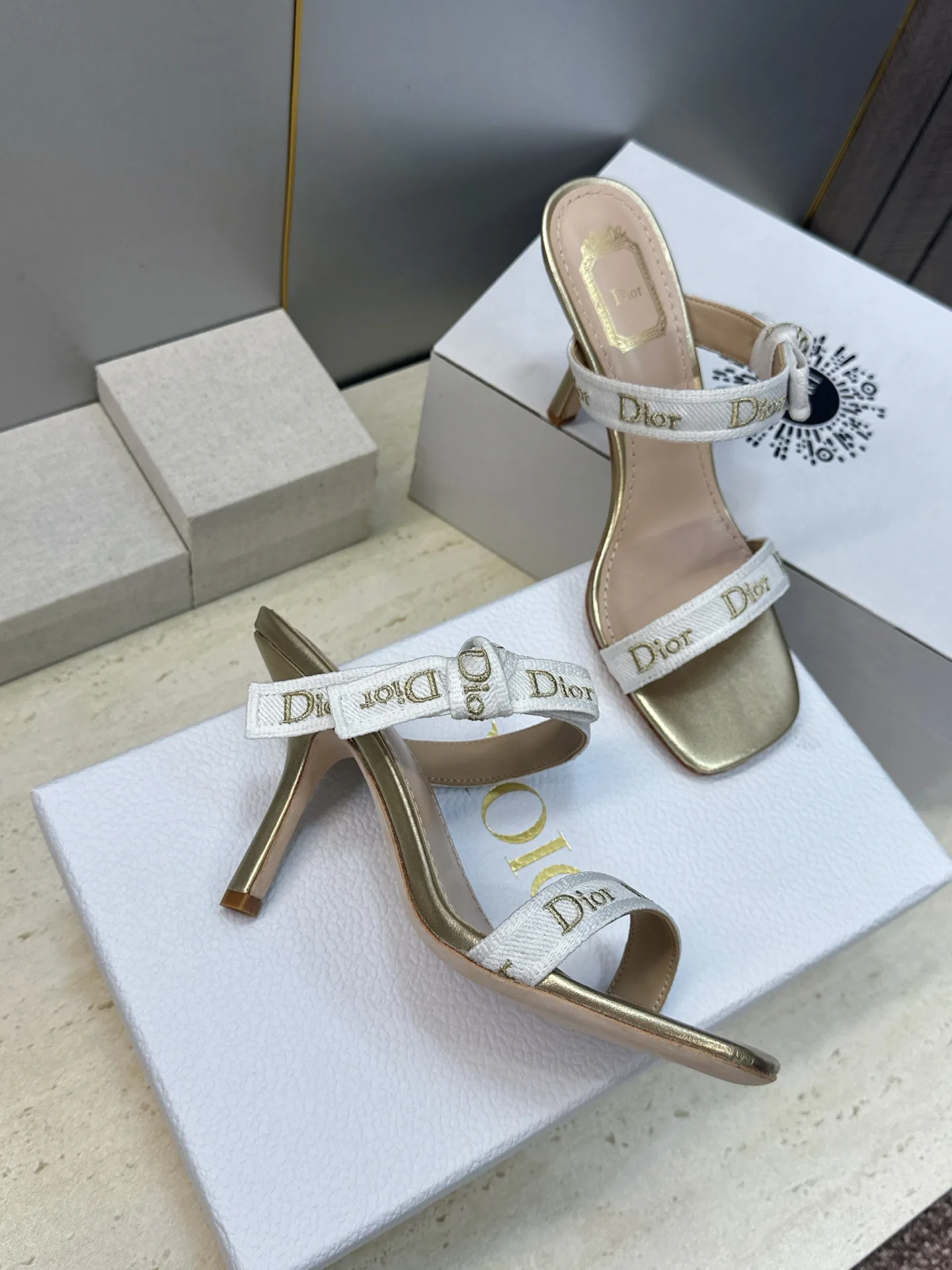 Босоножки Женские Christian Dior 19667532