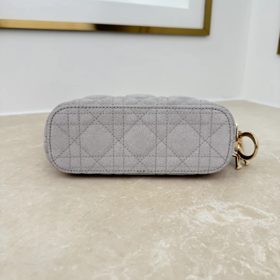 Классические Сумки Женские Christian Dior 18116266