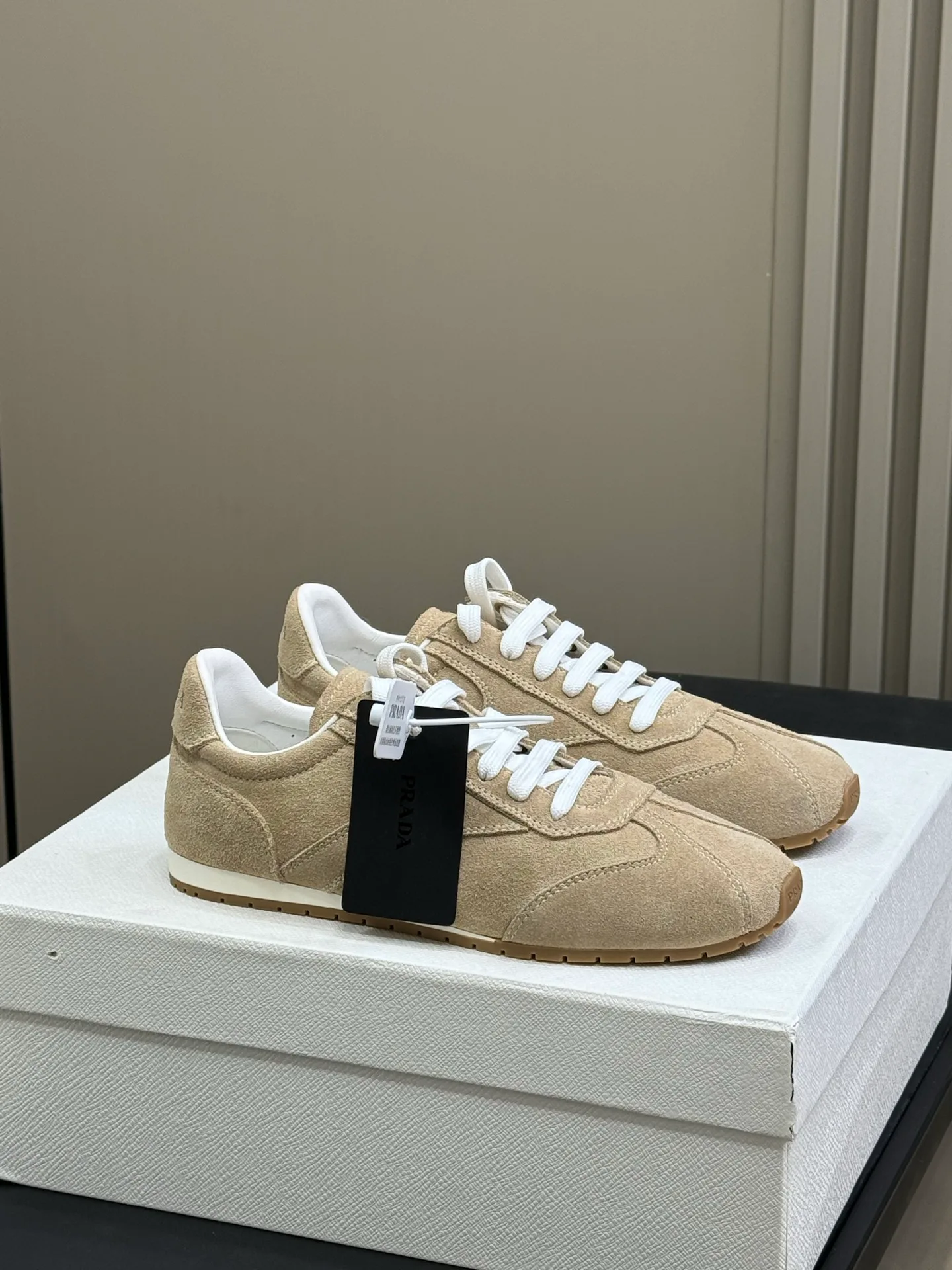 Кроссовки Женские Prada 60727