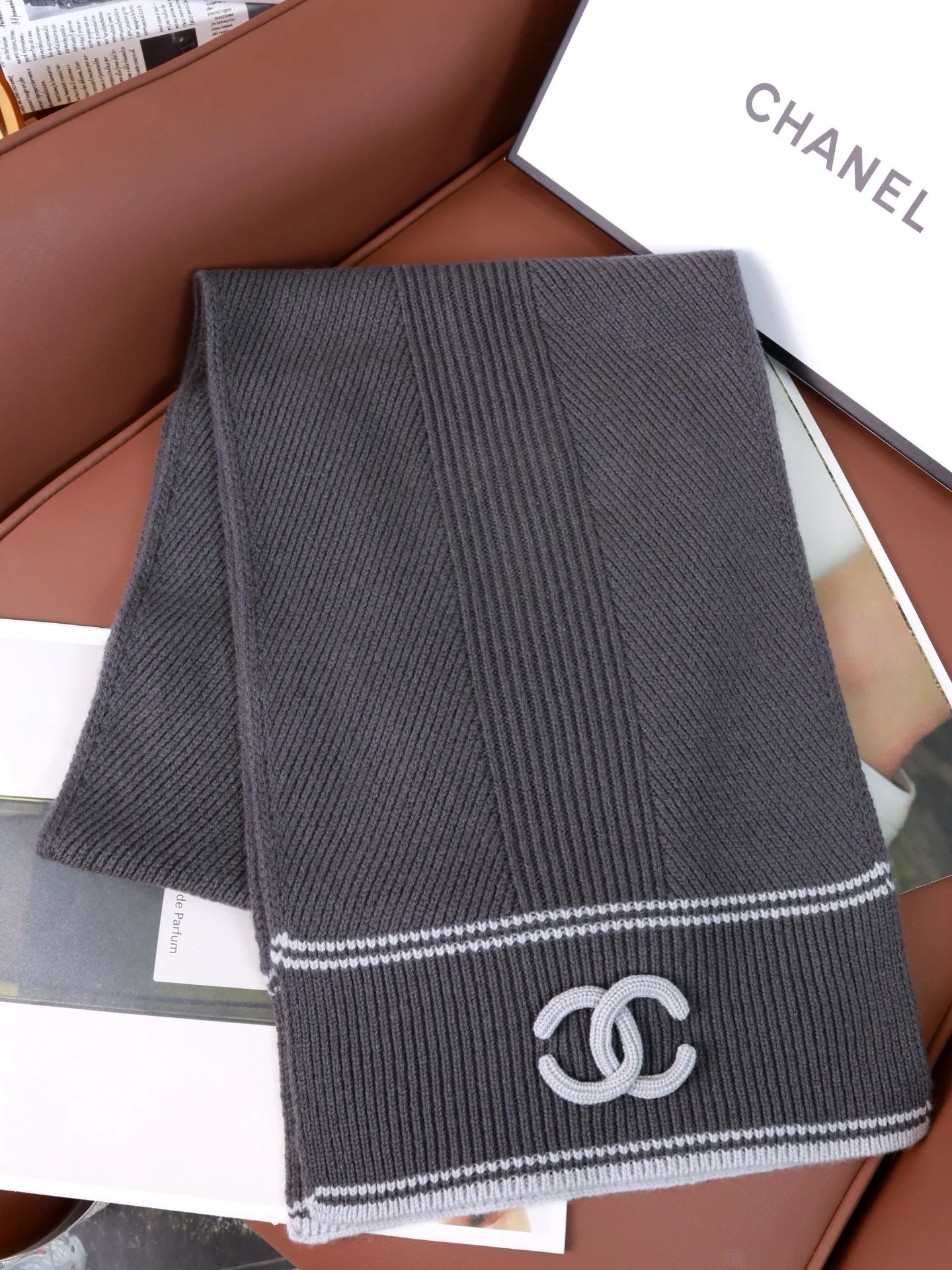 Шарфы Chanel 18427053