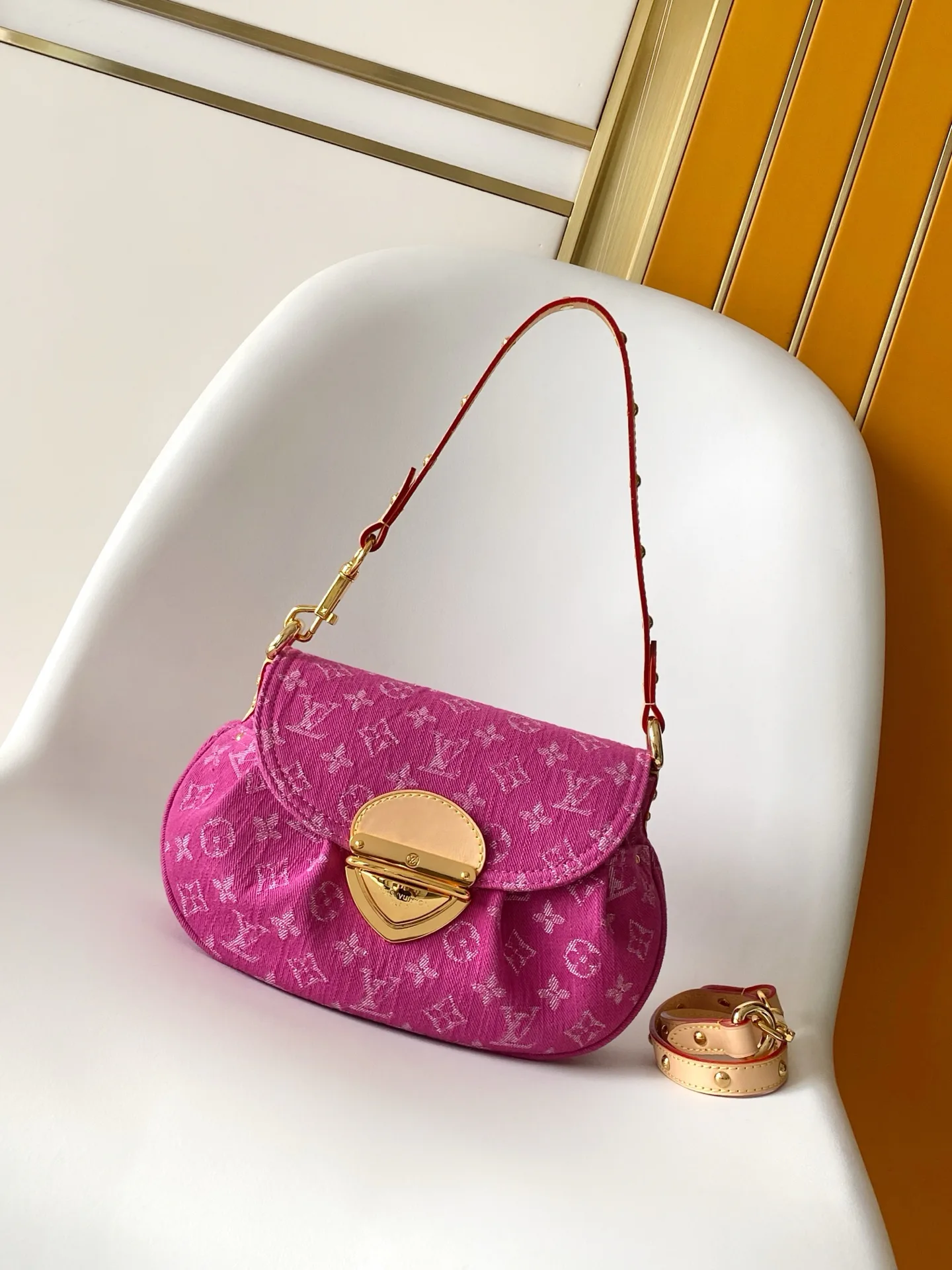 Классические Сумки Женские Louis Vuitton 11808487