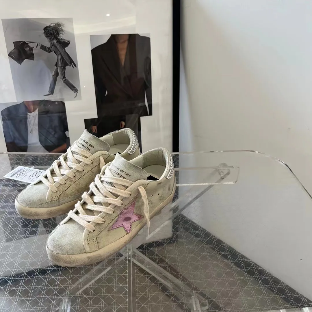 Кроссовки Женские Golden Goose 18265594