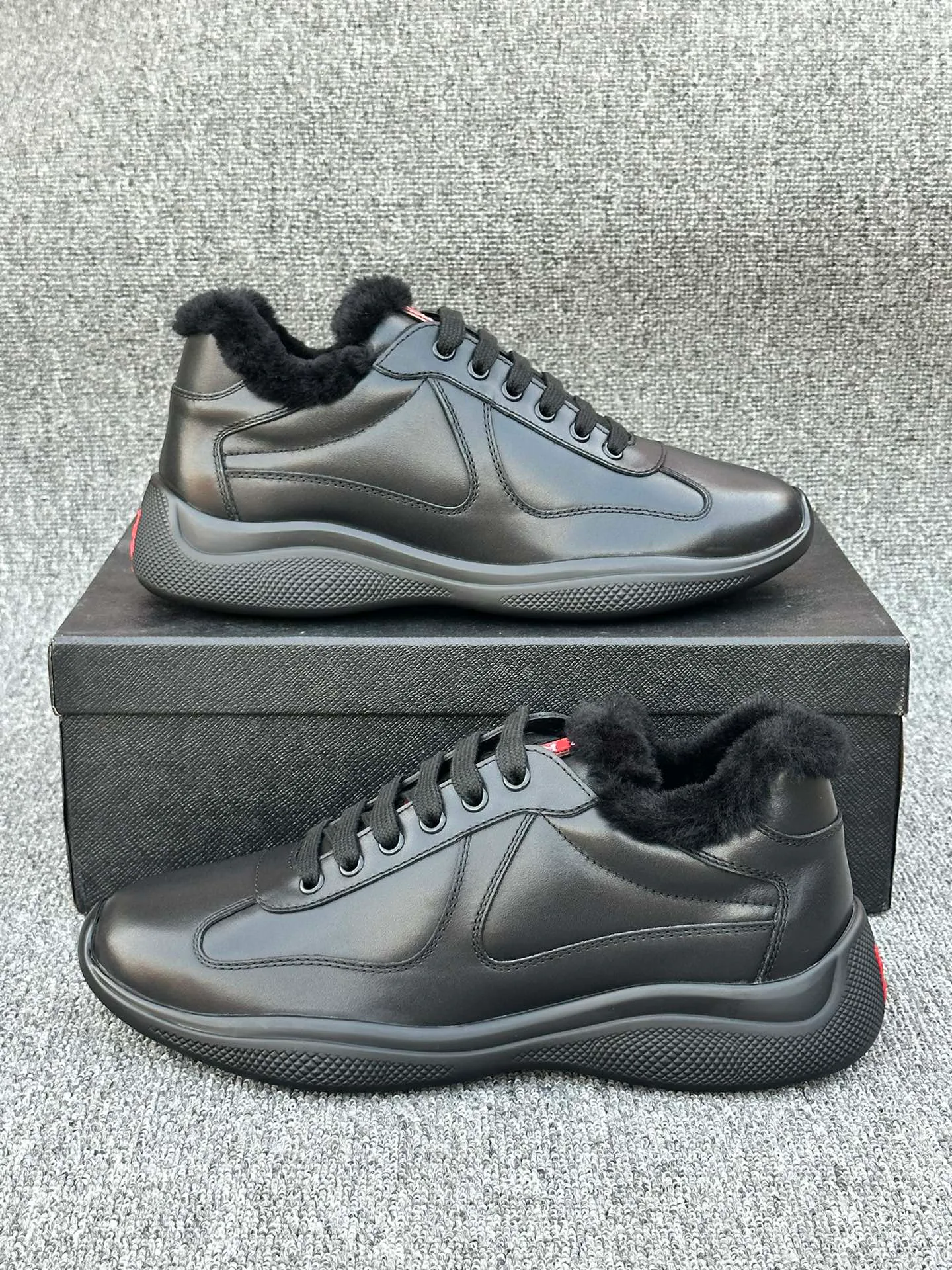 Кроссовки Мужские Prada 17219252