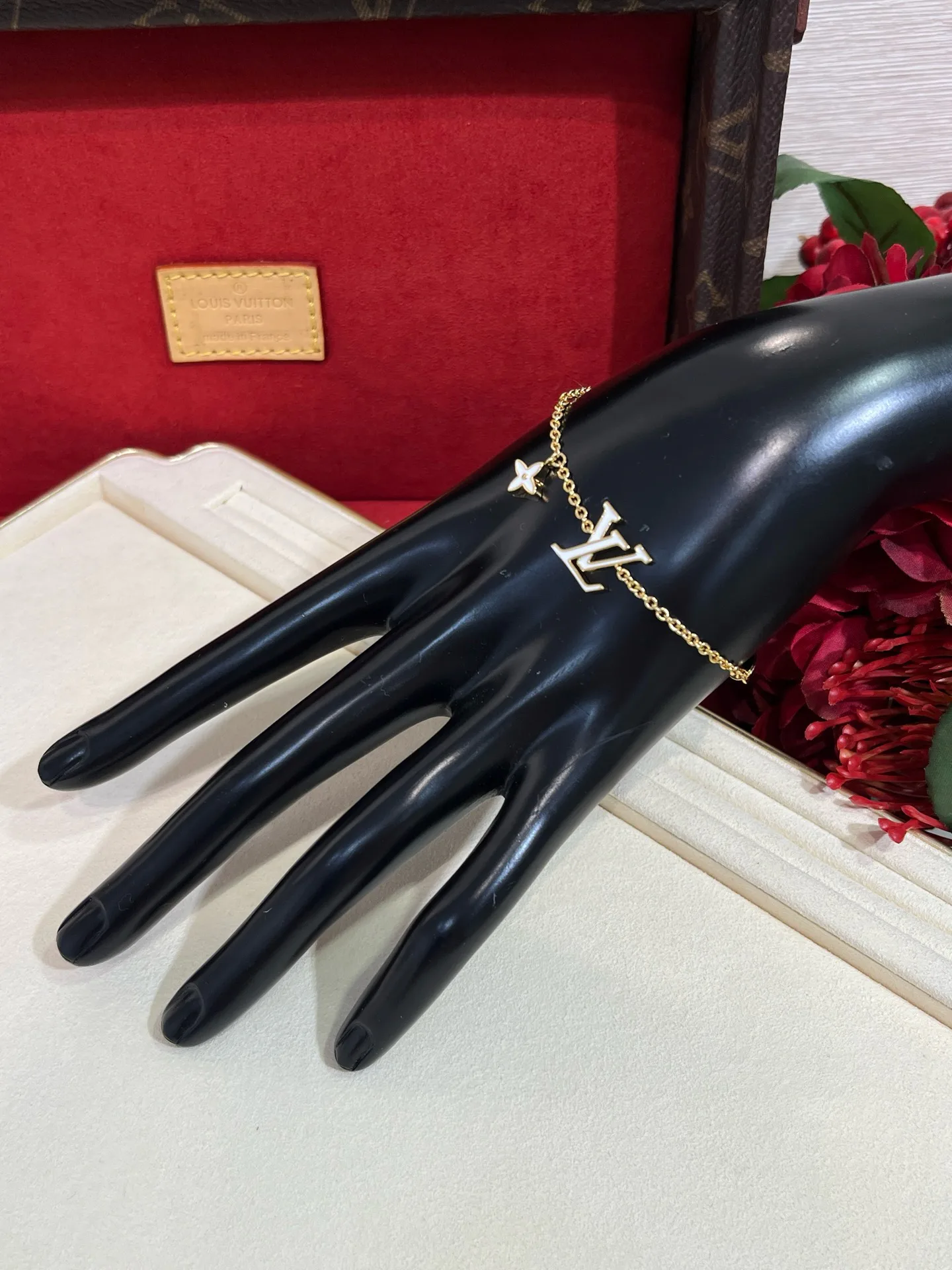 Бижутерия Louis Vuitton 17819351