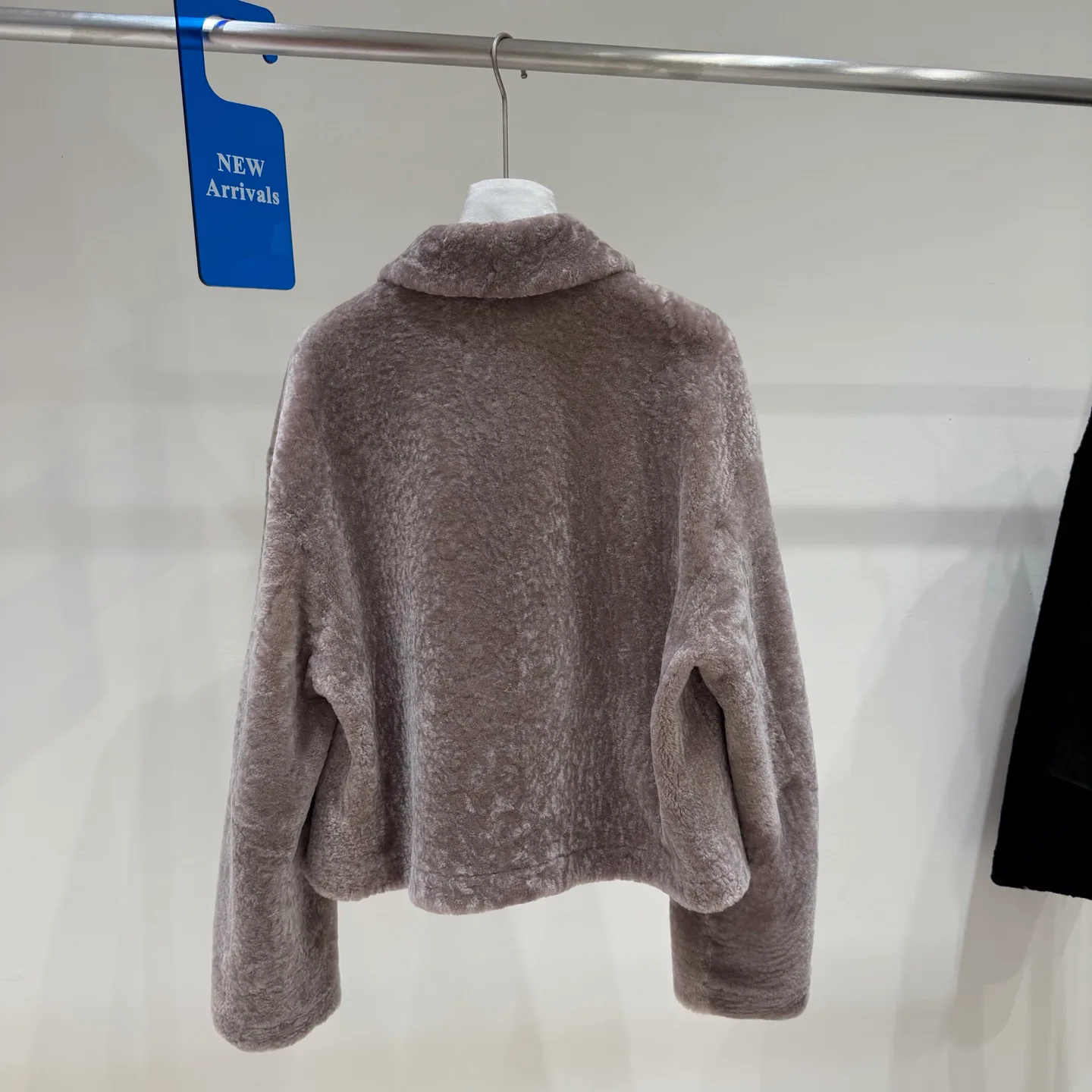 Кожаные Куртки И Дублёнки Женские Chanel 17921275
