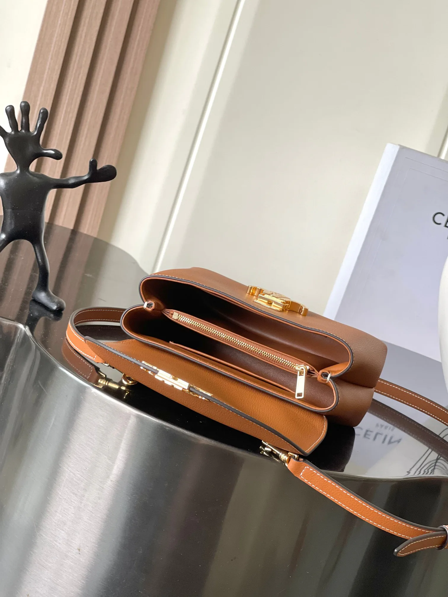 Сумки На Ремне Женские Celine 423847