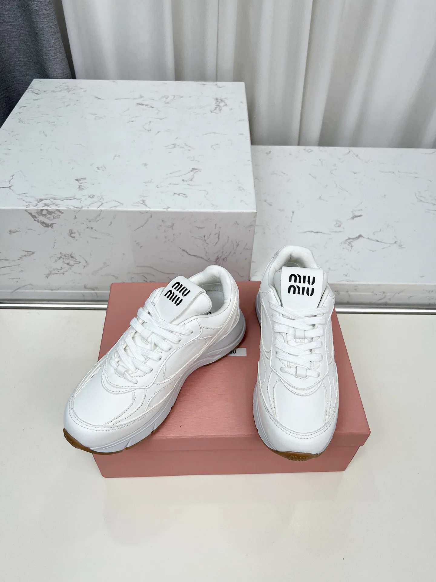 Кроссовки Женские Miu Miu 12799594