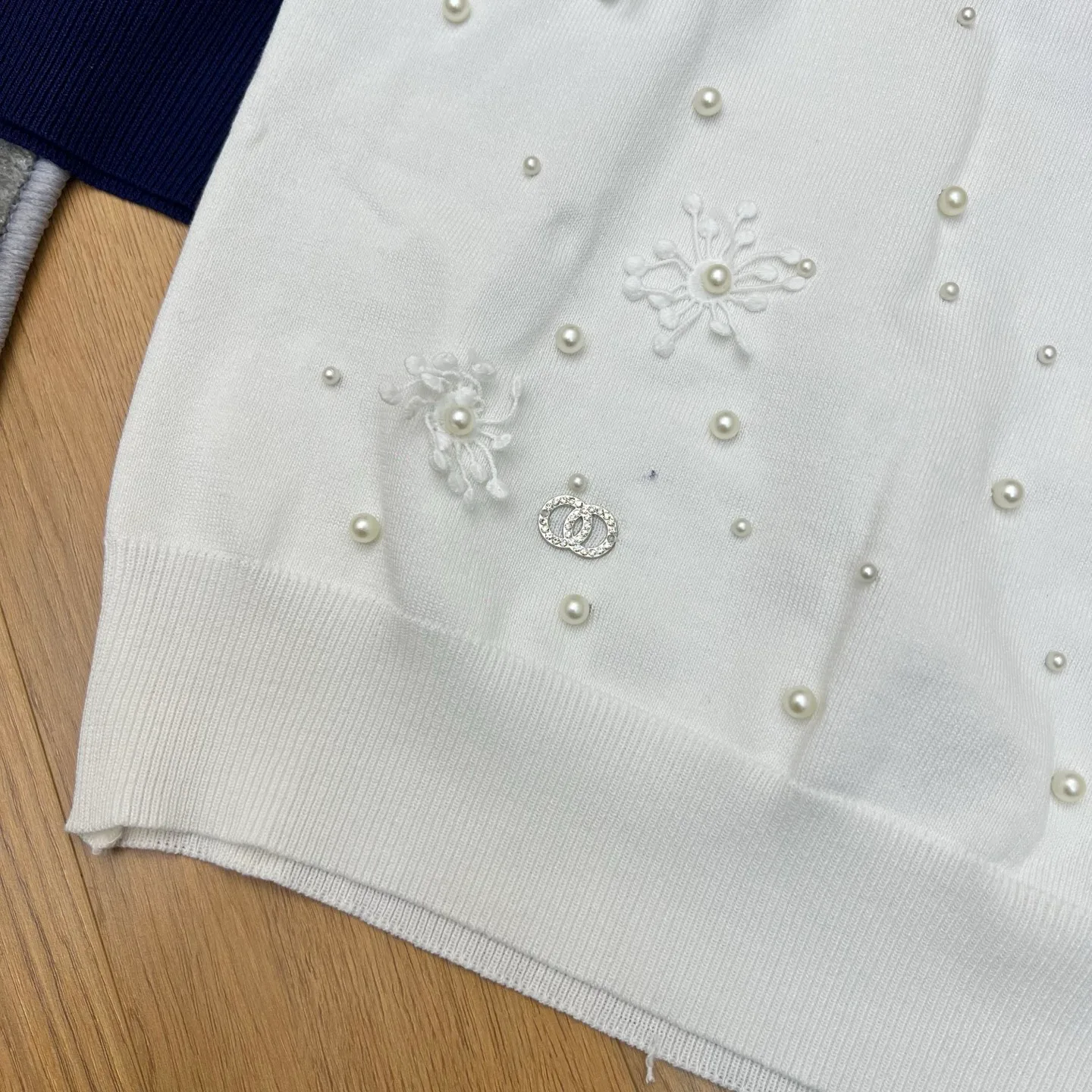 Жилеты Женские Chanel 11586511
