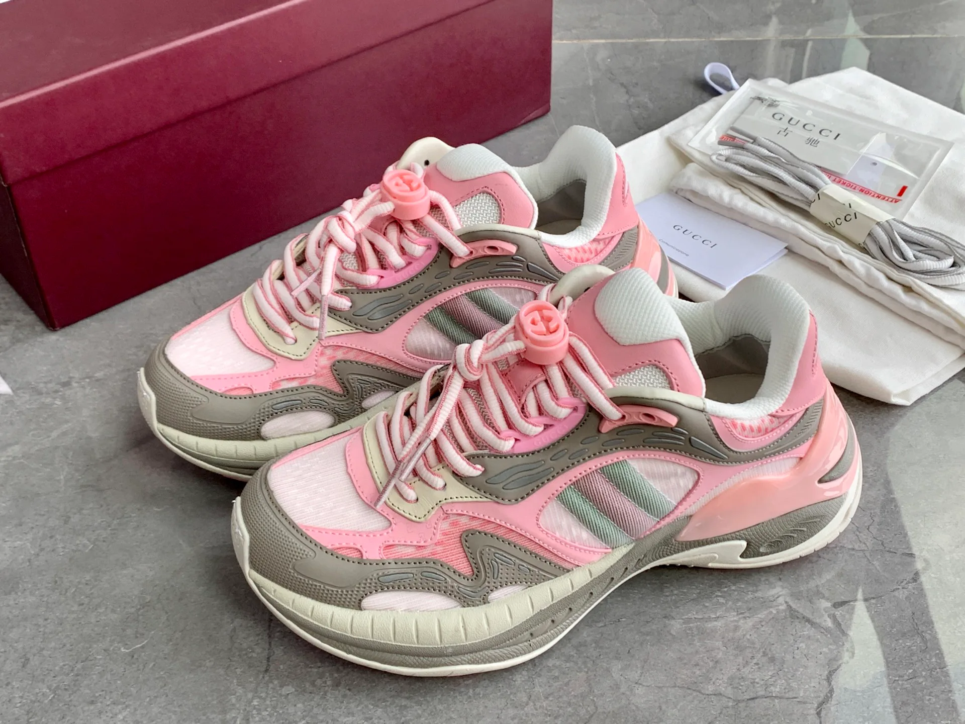 Кроссовки Женские Gucci 173458