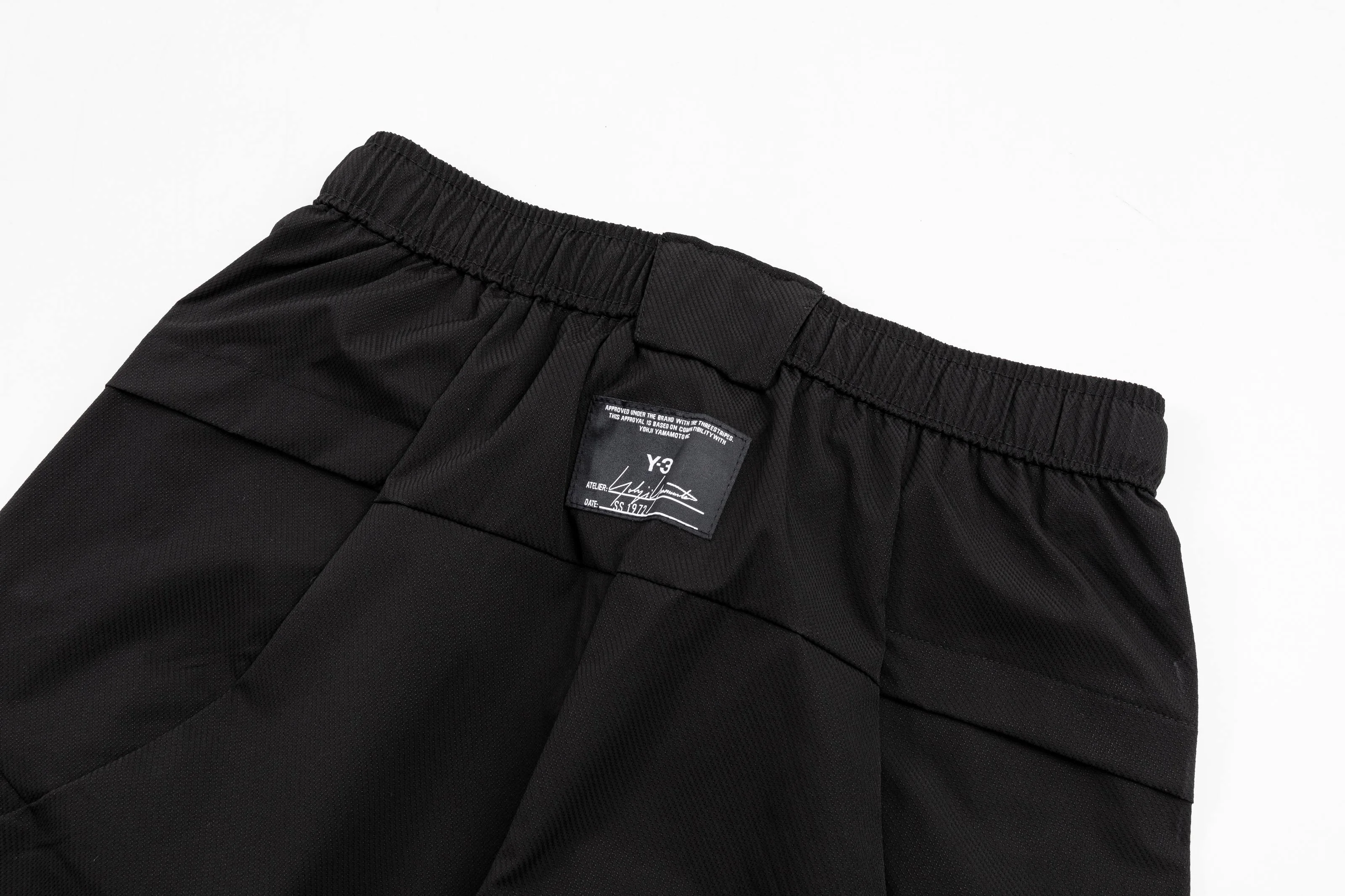Брюки Мужские Y-3 13381323