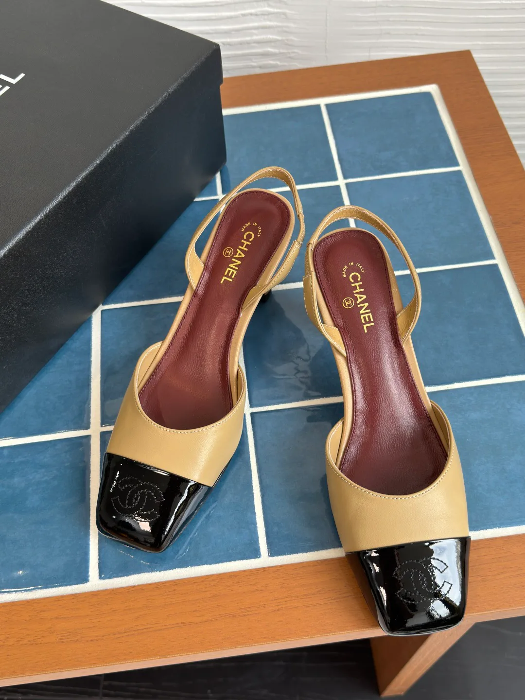 Босоножки Женские Chanel 18125501