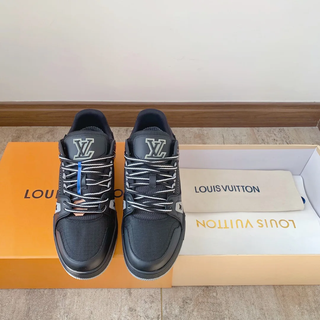 Кроссовки Женские Louis Vuitton 10234396