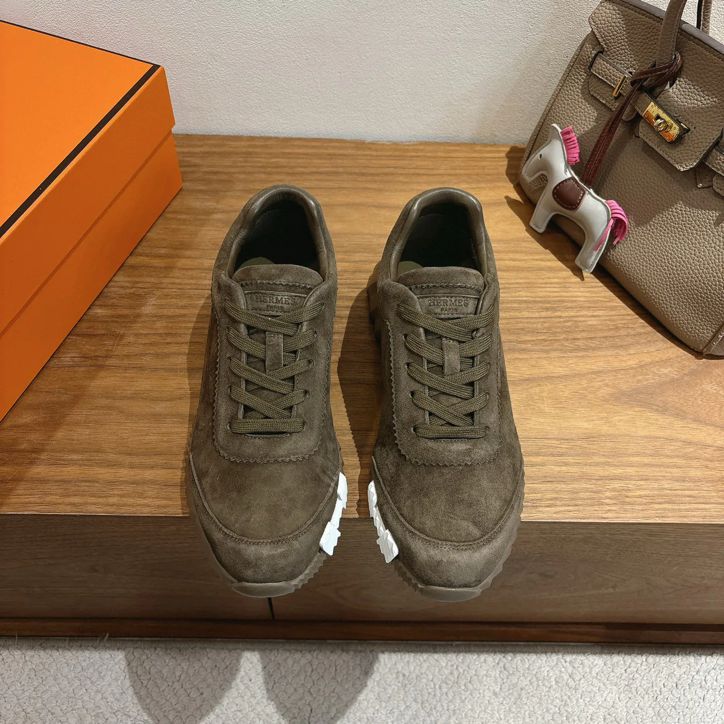 Кроссовки Женские Hermes 9915025