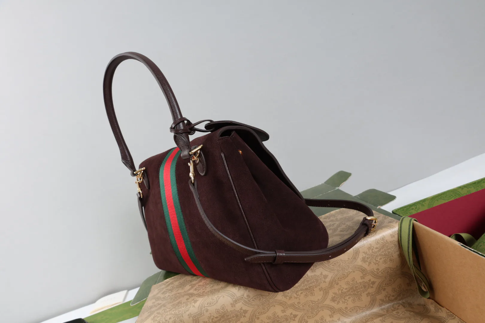 Классические Сумки Женские Gucci 18250564