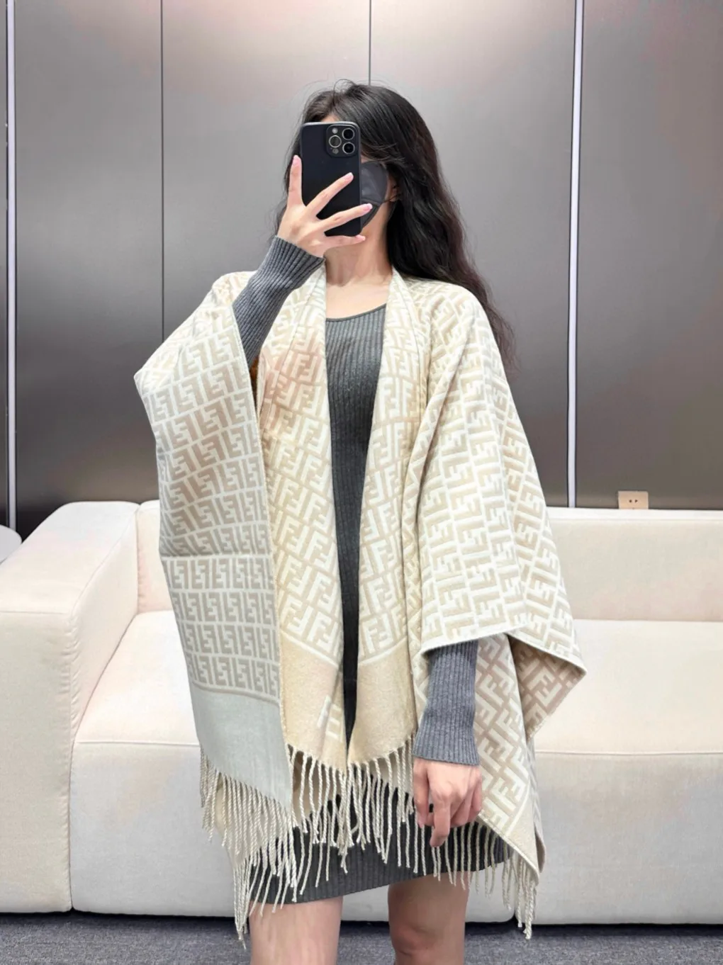 Пальто Женские Fendi 11315115