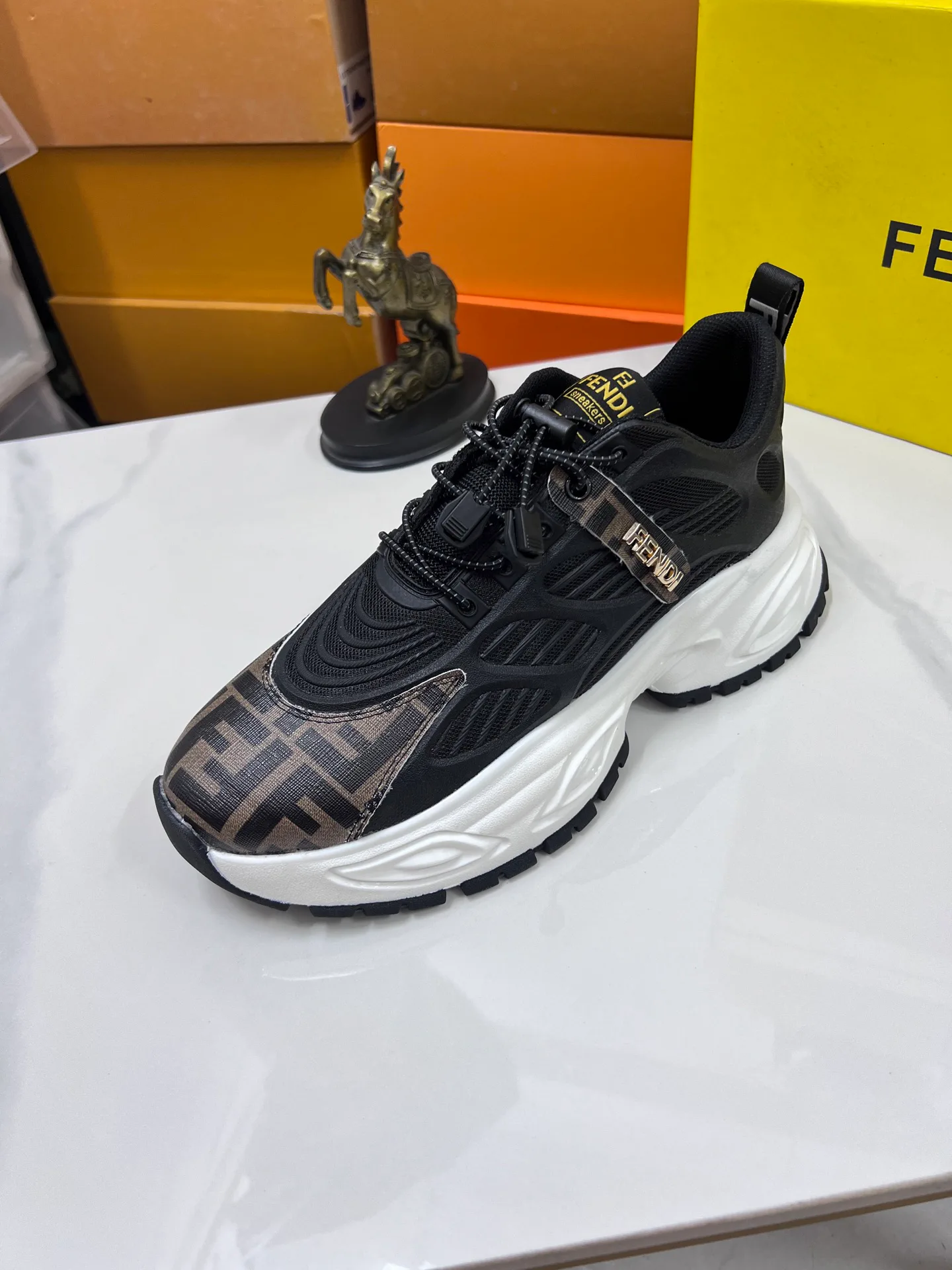 Кроссовки Женские Versace 1498238