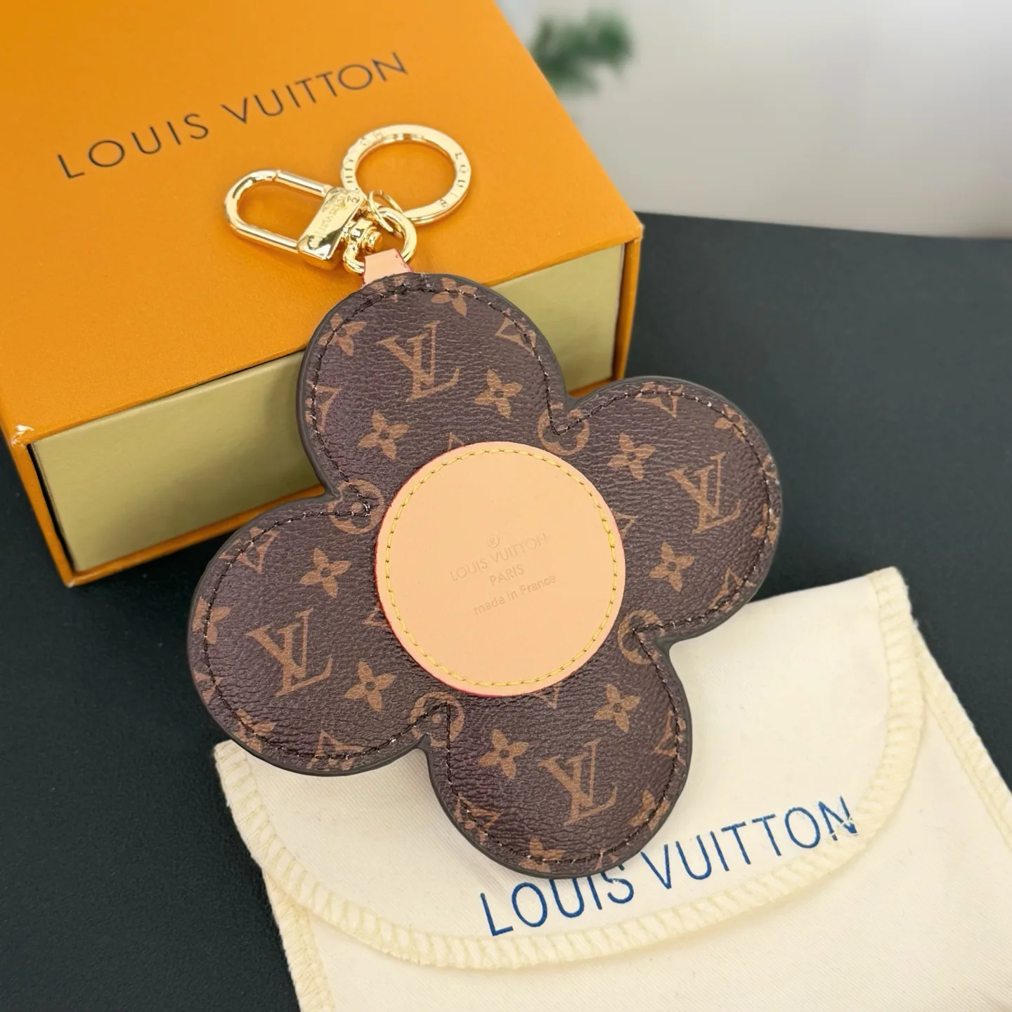 Ключницы Louis Vuitton 1118550