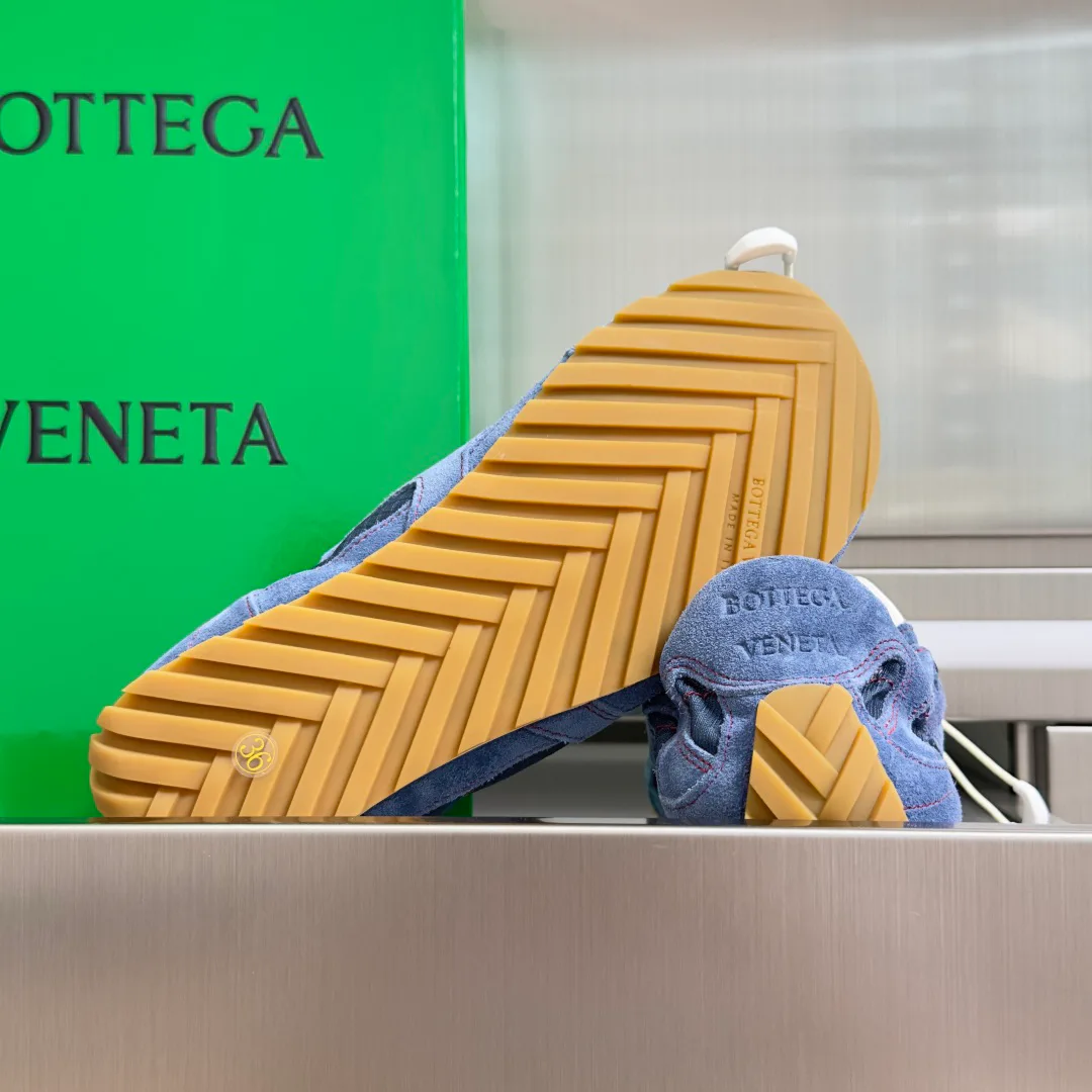 Кроссовки Женские Bottega Veneta 13229312