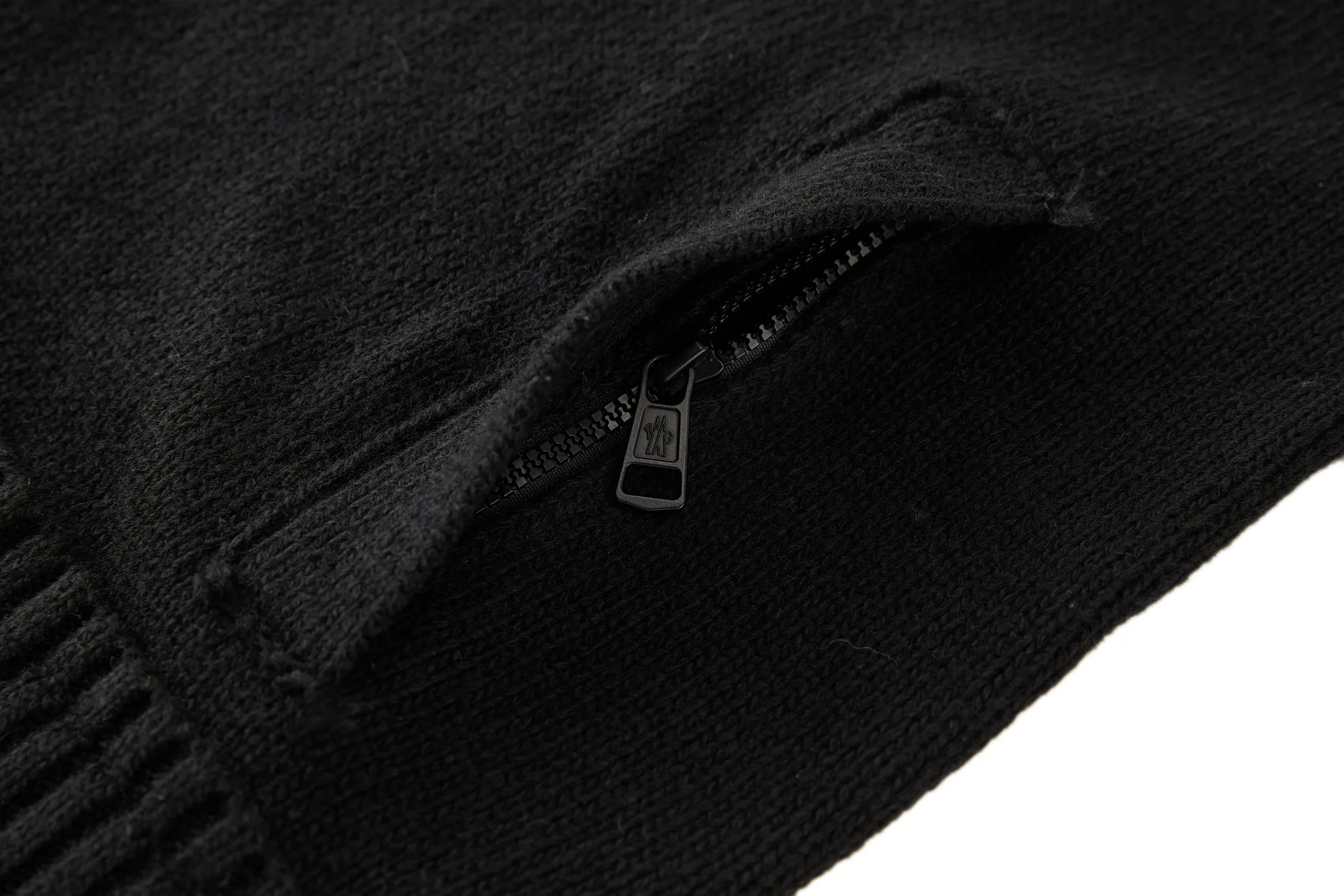 Джемперы И Свитеры Мужские Moncler 18825905