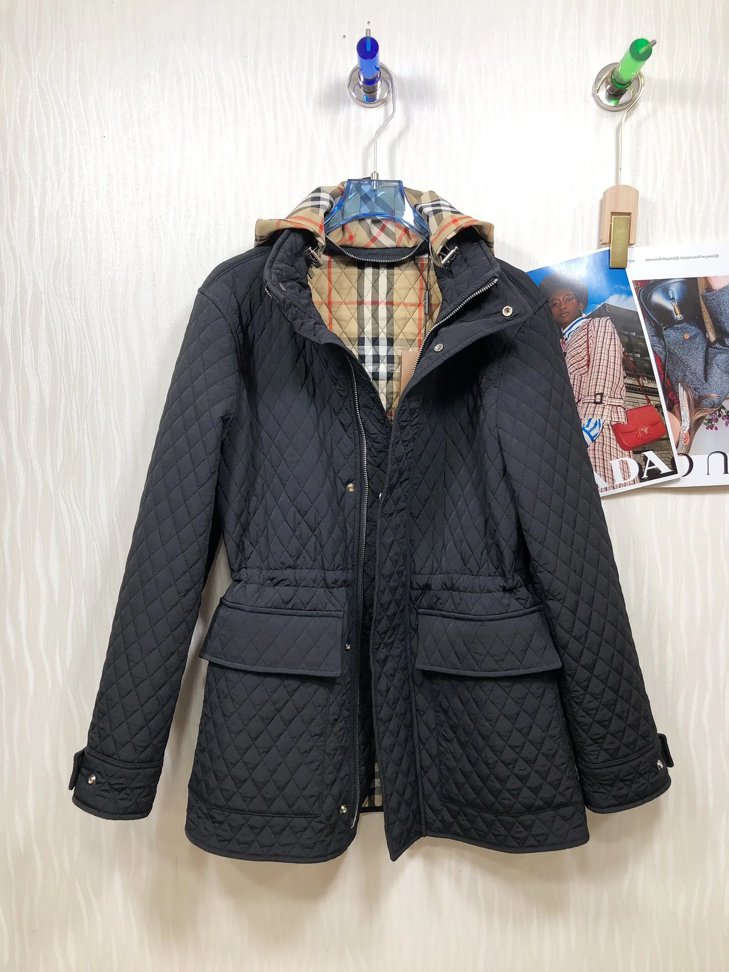 Куртки И Пуховики Женские Burberry 11433071