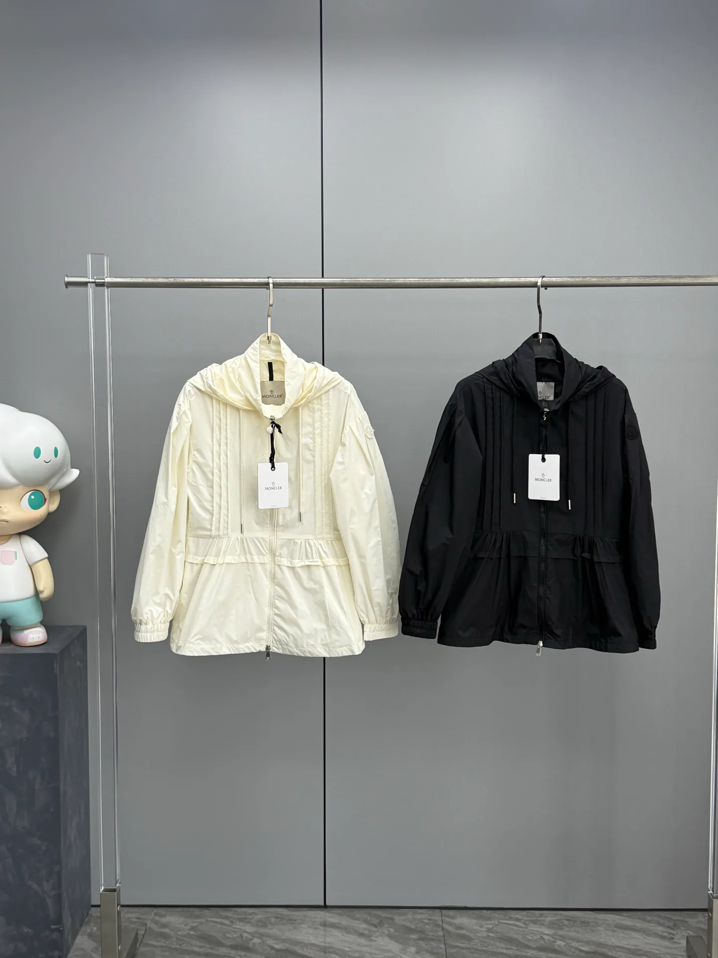 Куртки И Пуховики Женские Moncler 11427014