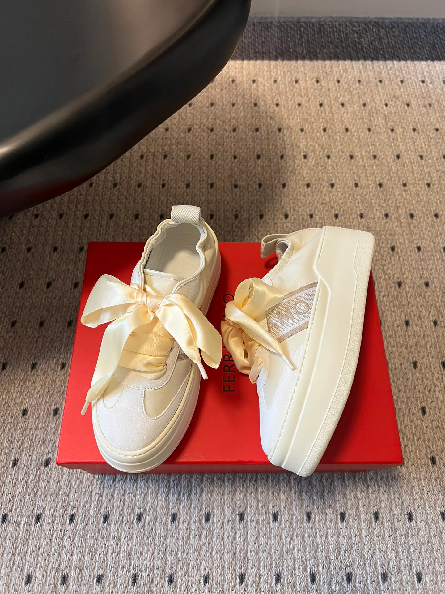 Туфли Женские Salvatore Ferragamo 11641774