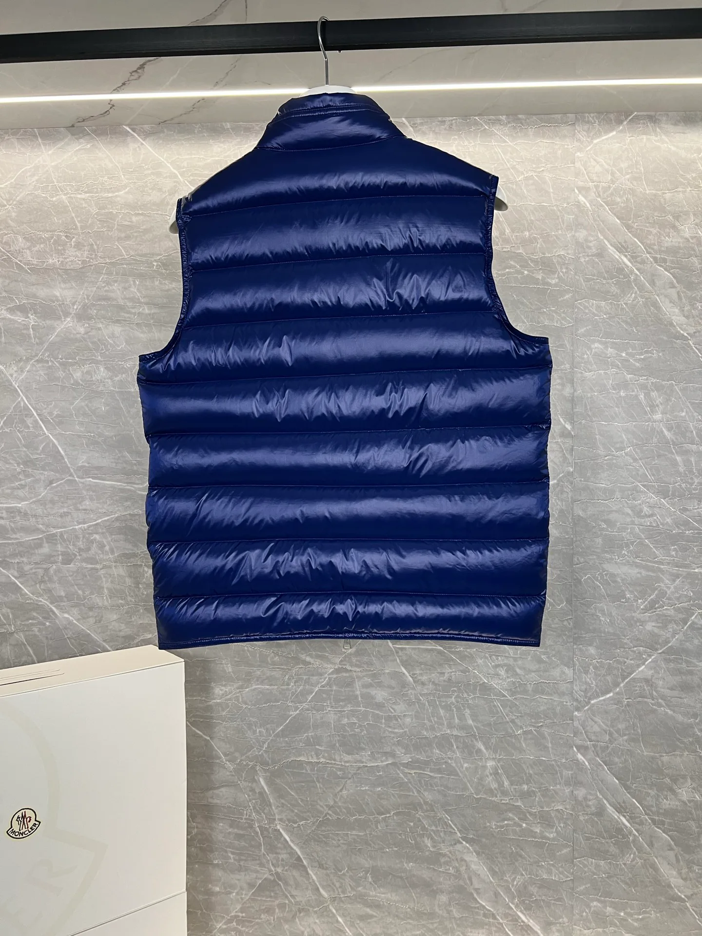 Жилеты Женские Moncler 18111333