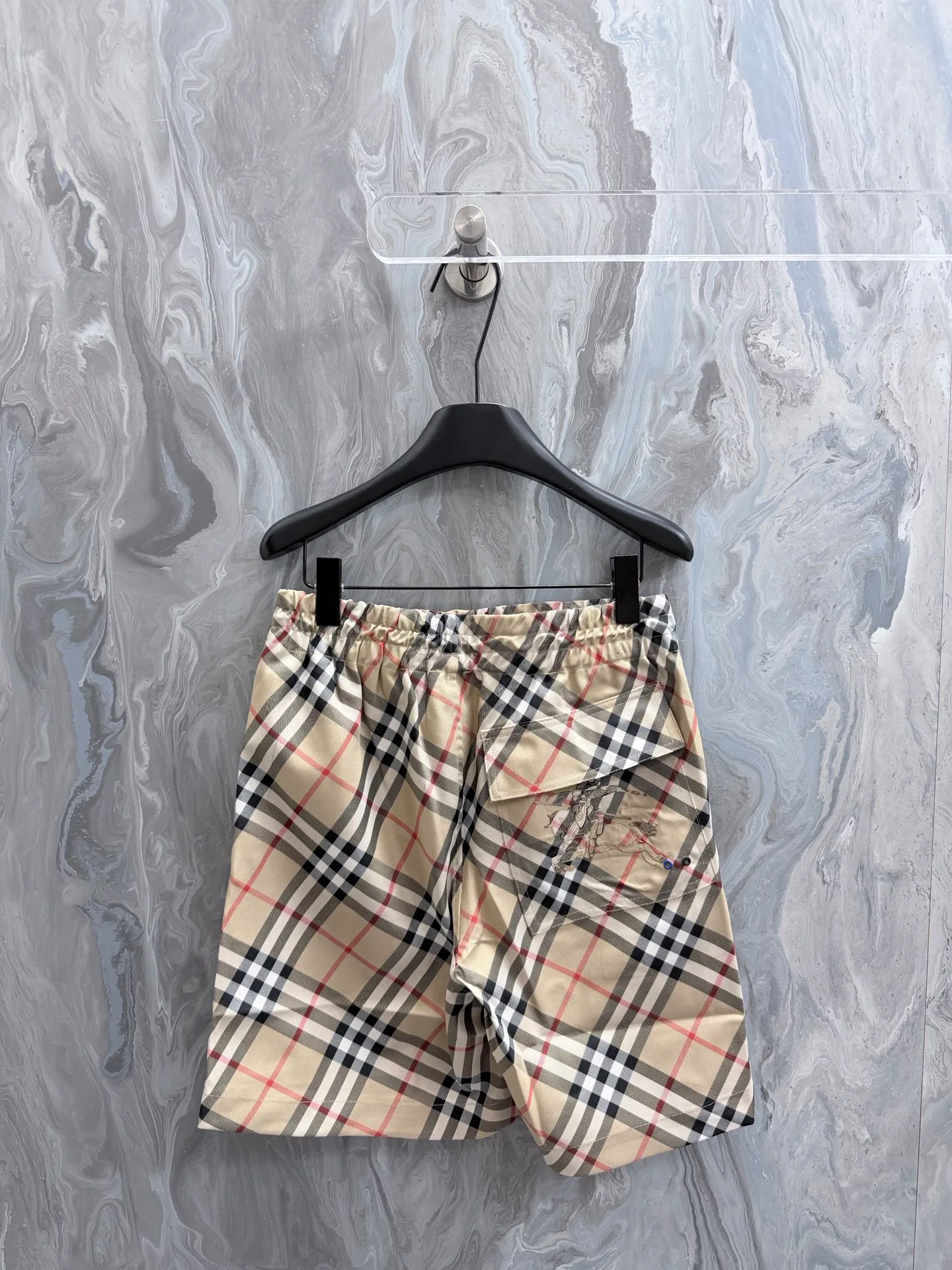Шорты Мужские Burberry 13554832
