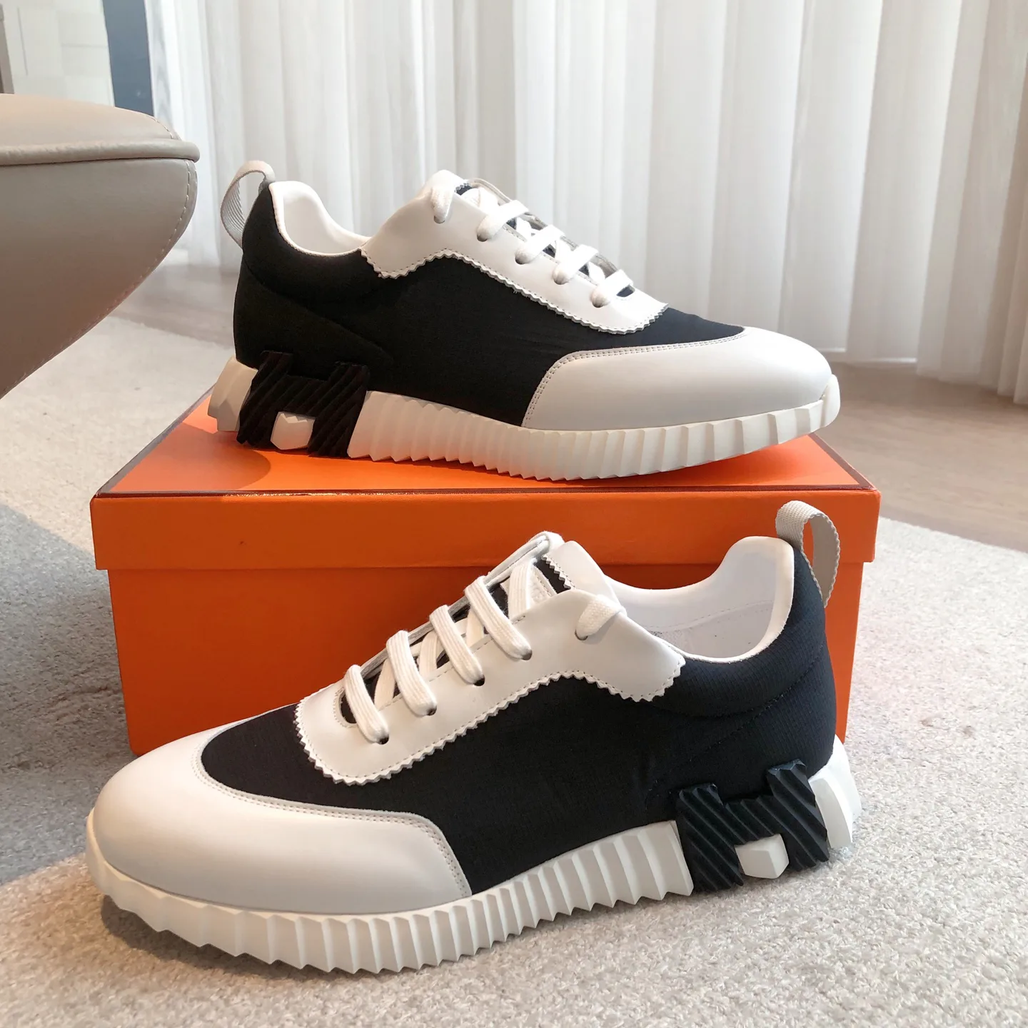 Кроссовки Женские Hermes 18729718