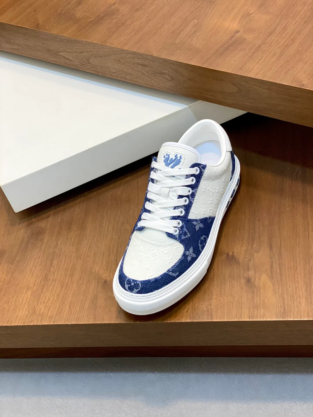Кроссовки Мужские Louis Vuitton 17934208