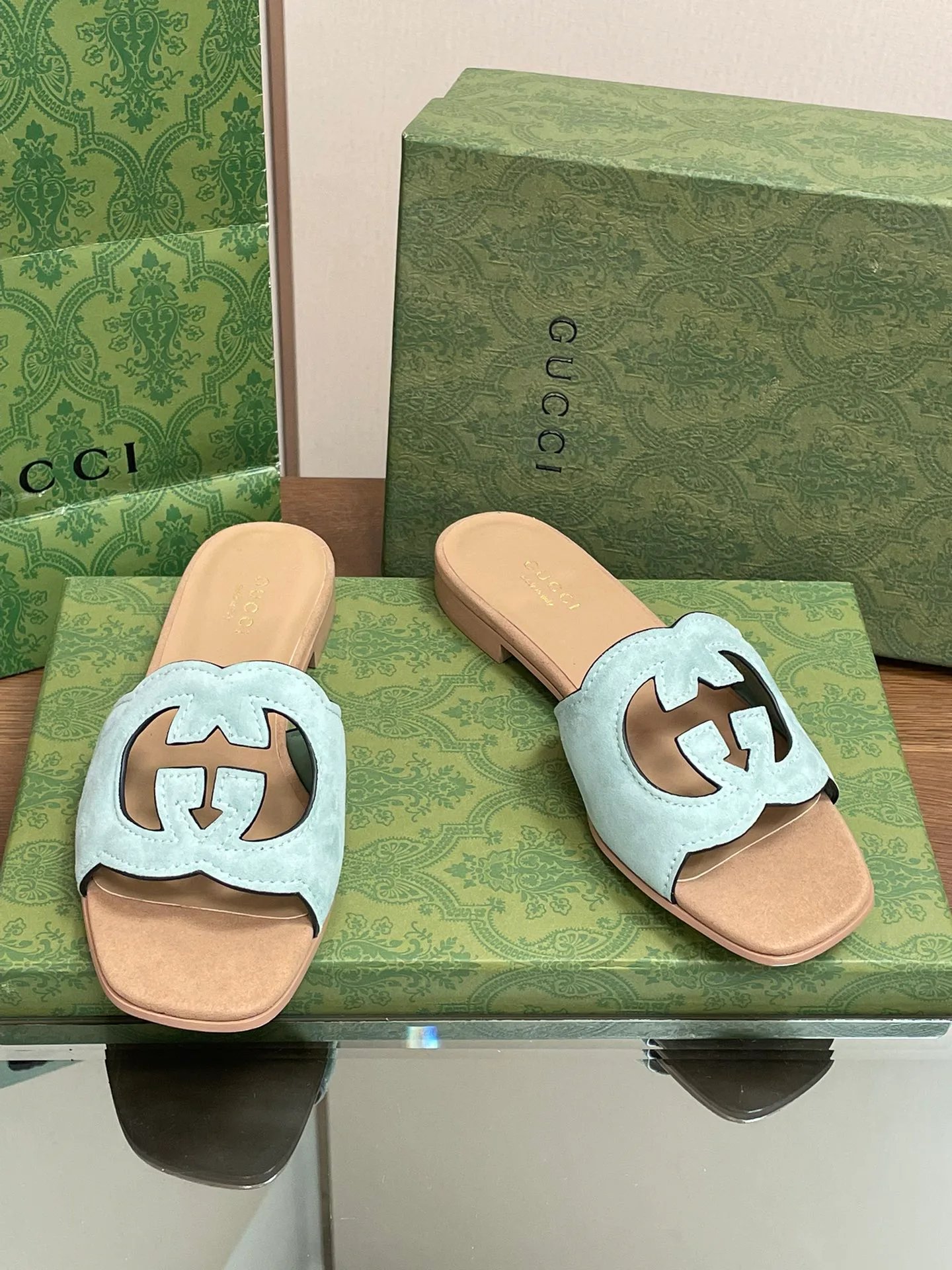 Шлепанцы Женские Gucci 11571