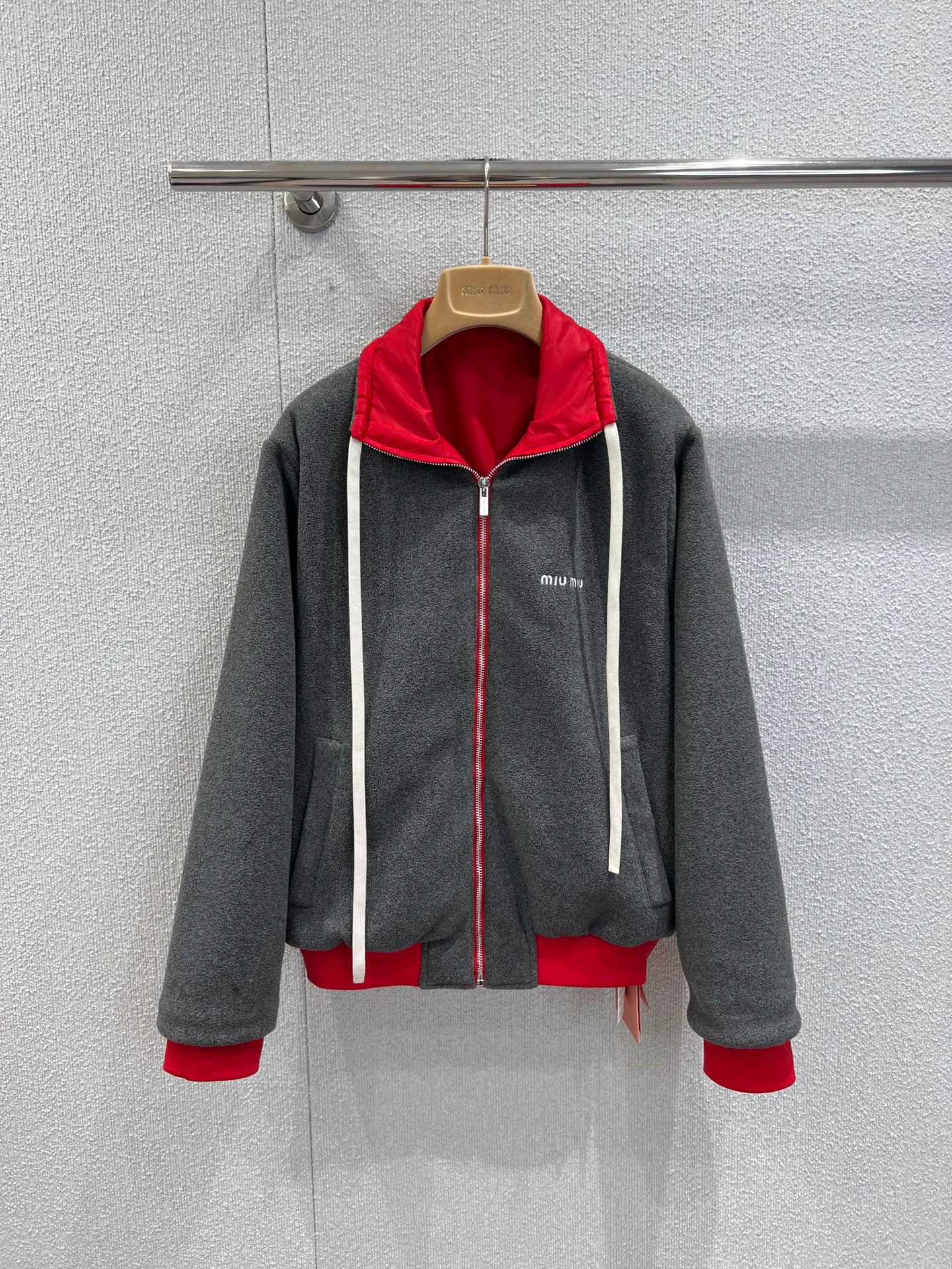 Куртки И Пуховики Женские Miu Miu 1393786